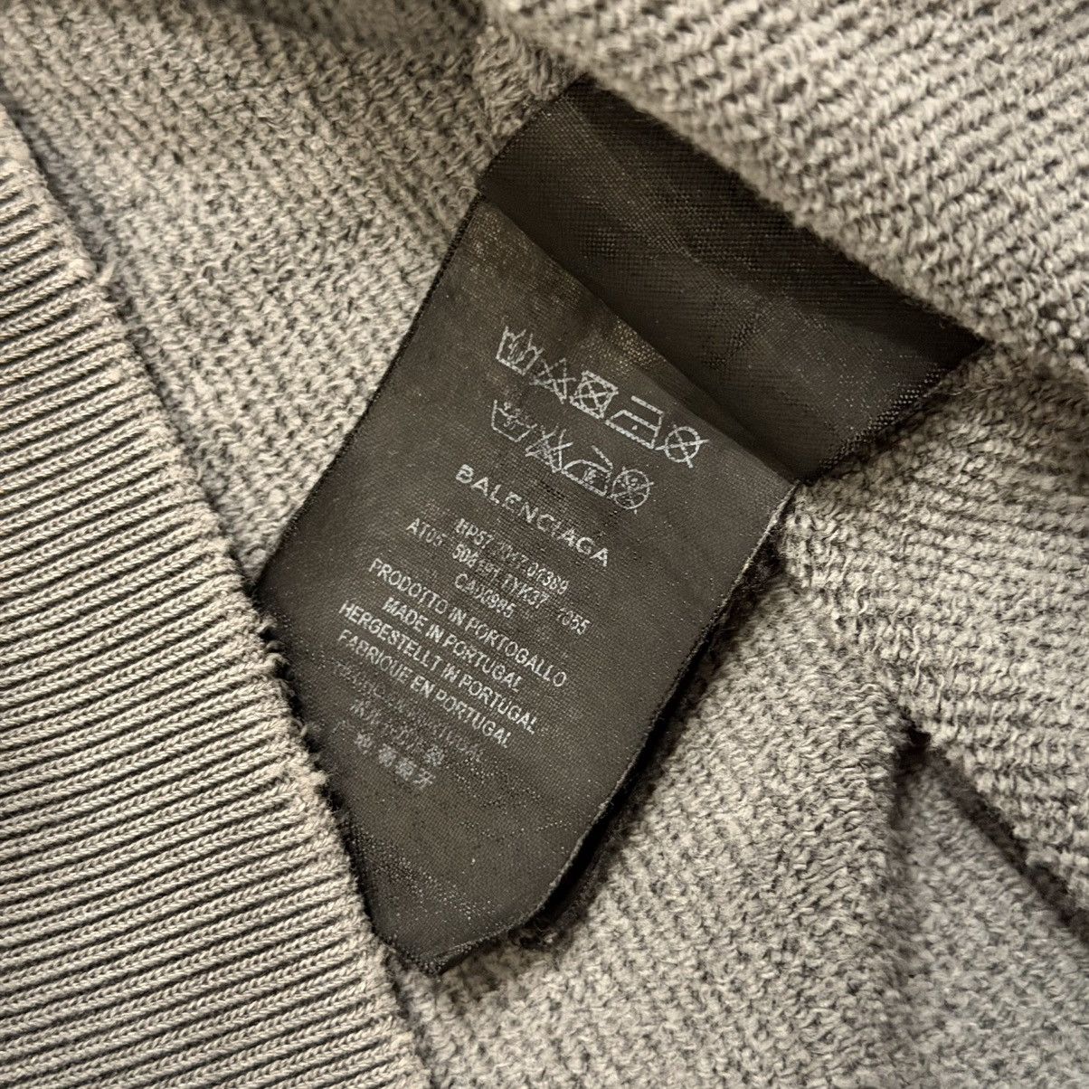 Balenciaga Balenciaga FW17 THRASHED Paris Safety Pin Hoodie Size US XL / EU 56 / 4 - 14 Thumbnail