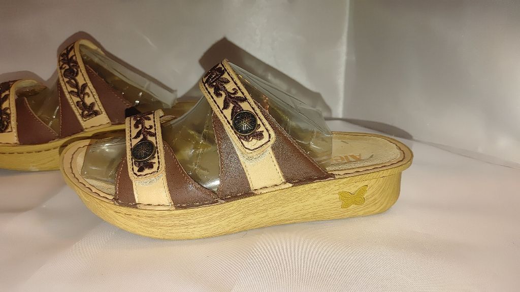 Alyx Alegria Clara Coco CLA 612 leather slip-on sandals size 38 Size US 7.5 / IT 37.5 - 2 Thumbnail