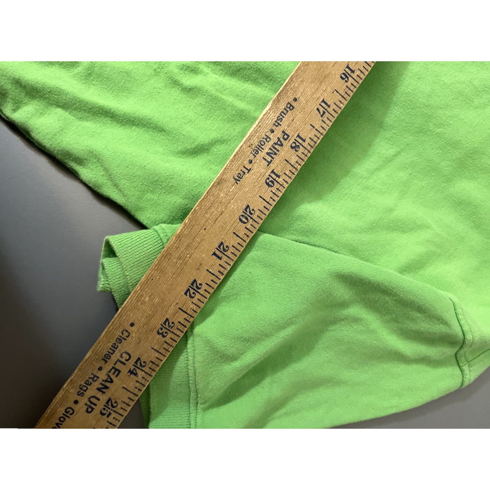 Beverly Hills Polo Club VINTAGE Beverly Hills Polo Club Polo Shirt Shirt Mens Size Large Green Striped 100% Polyester Classic Casual Size US L / EU 52-54 / 3 - 5 Thumbnail