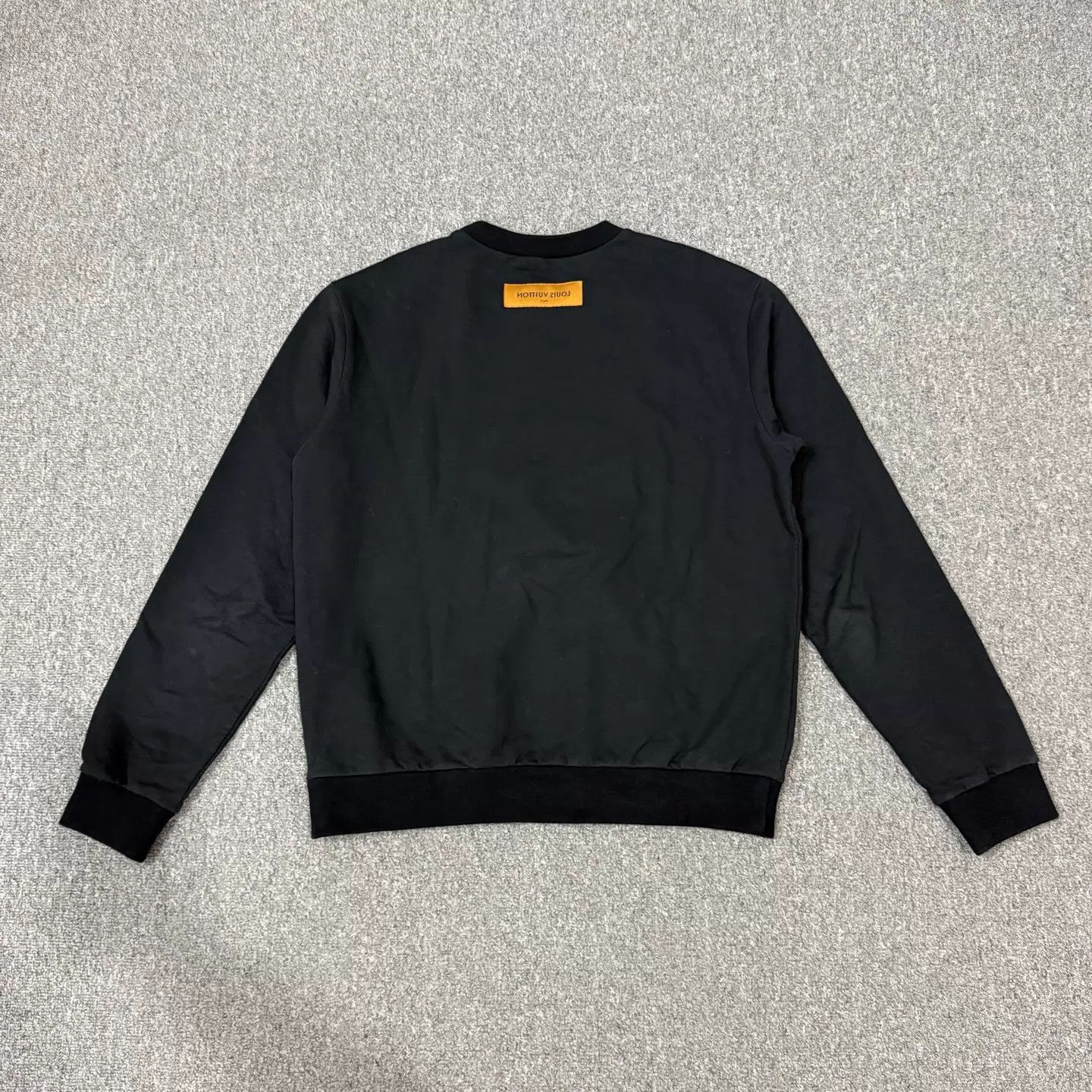 Louis Vuitton LV black embroidered sweatshirt M 99 new Size US M / EU 48-50 / 2 - 2 Thumbnail