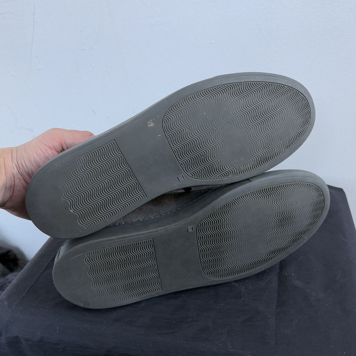 Common Projects Common Projects Achilles Low Gray Suede Size US 8 / EU 41 - 8 Thumbnail