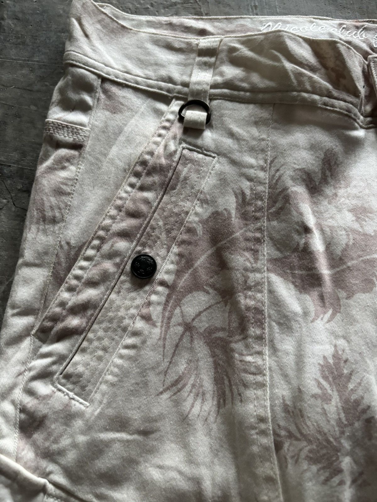 If Six Was Nine NICOLE CLUB FOR MEN flare floral cargo sick design Size US 31 - 11 Thumbnail