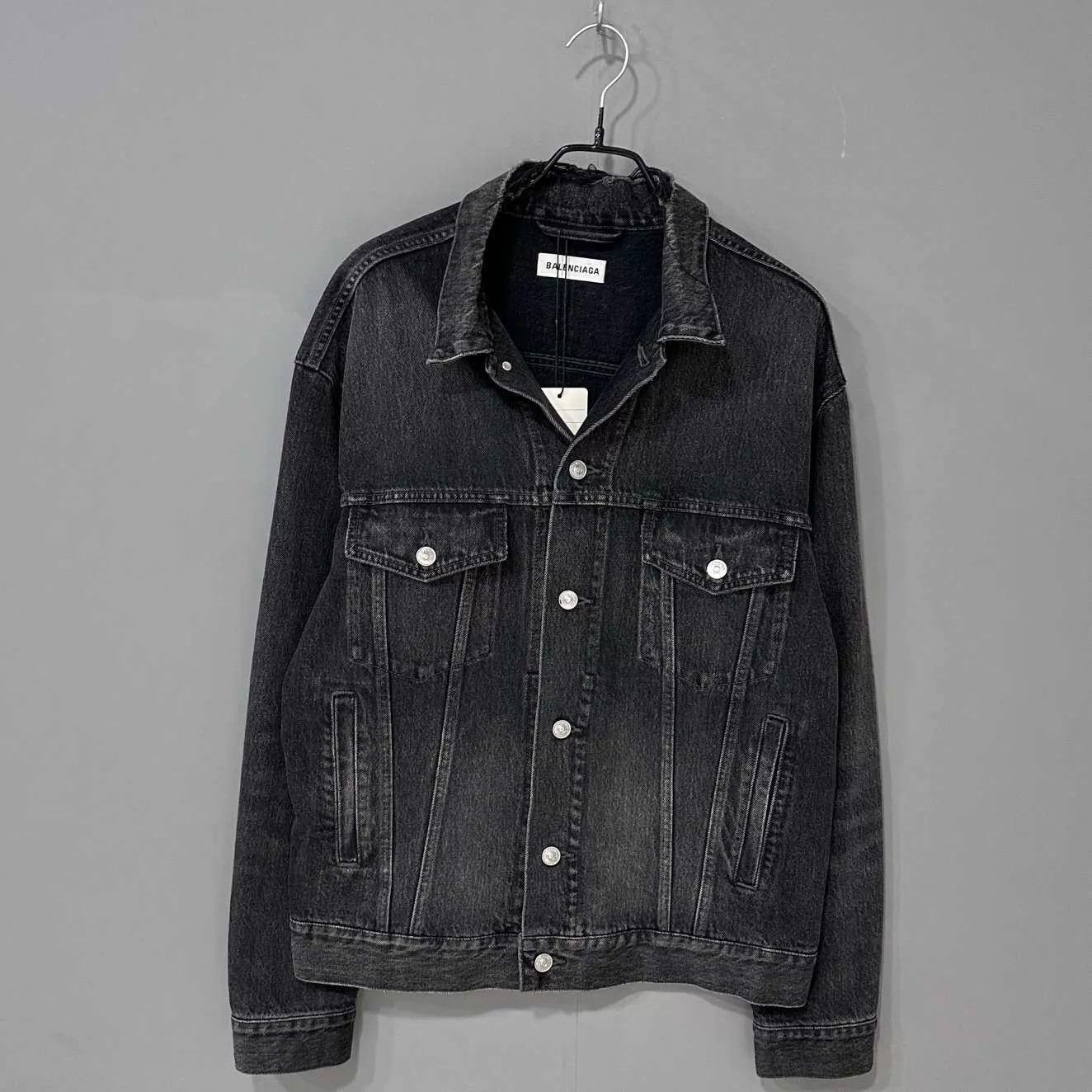 Balenciaga Balenciaga Back Logo Denim Jacket Size 34 99 New Size XXS / US 00 / IT 34 - 1 Thumbnail