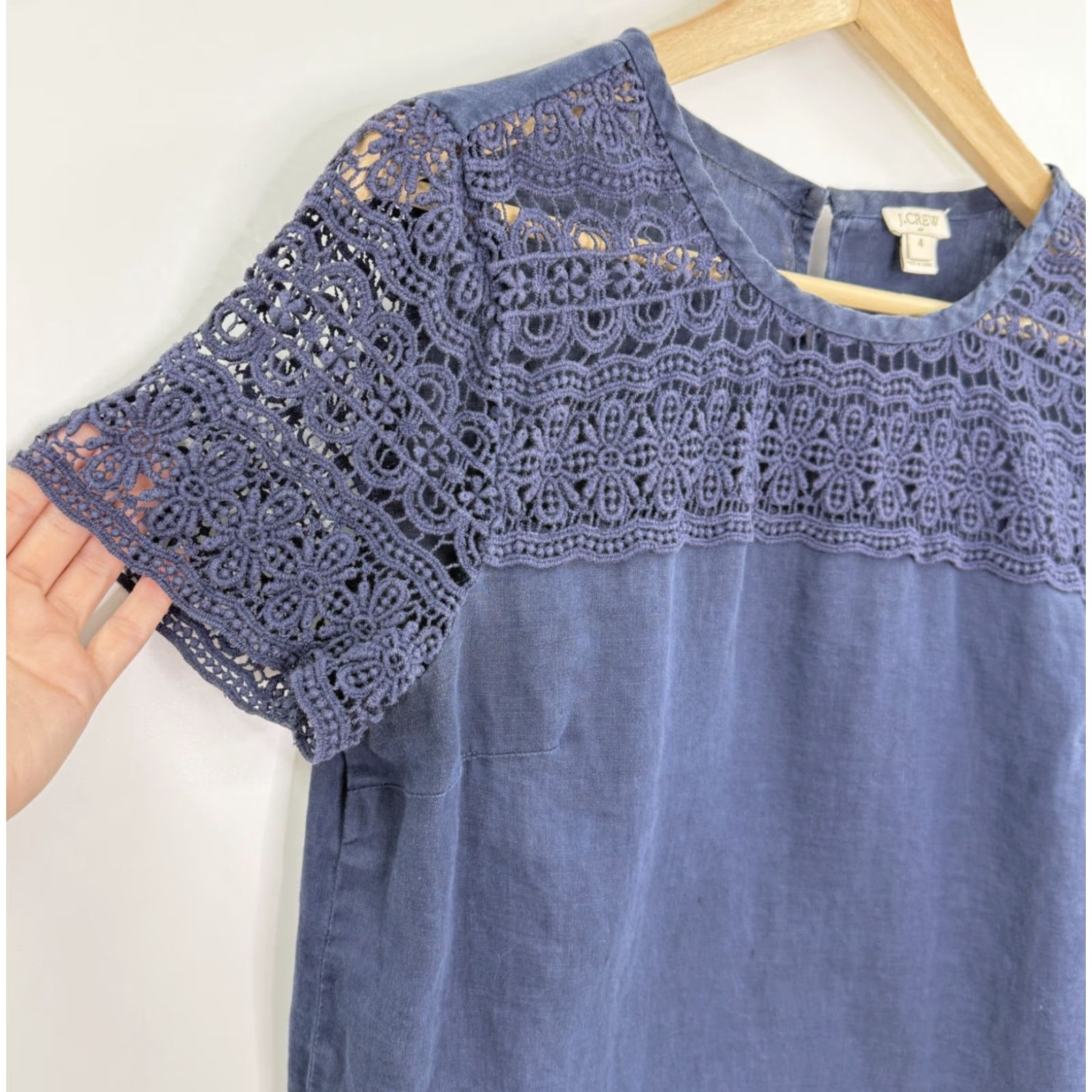 J.Crew VINTAGE? No — J.Crew Factory Navy Blue Crochet Lace Yoke Linen Short Sleeve Blouse Sz 4 Boho Size S / US 4 / IT 40 - 3 Thumbnail