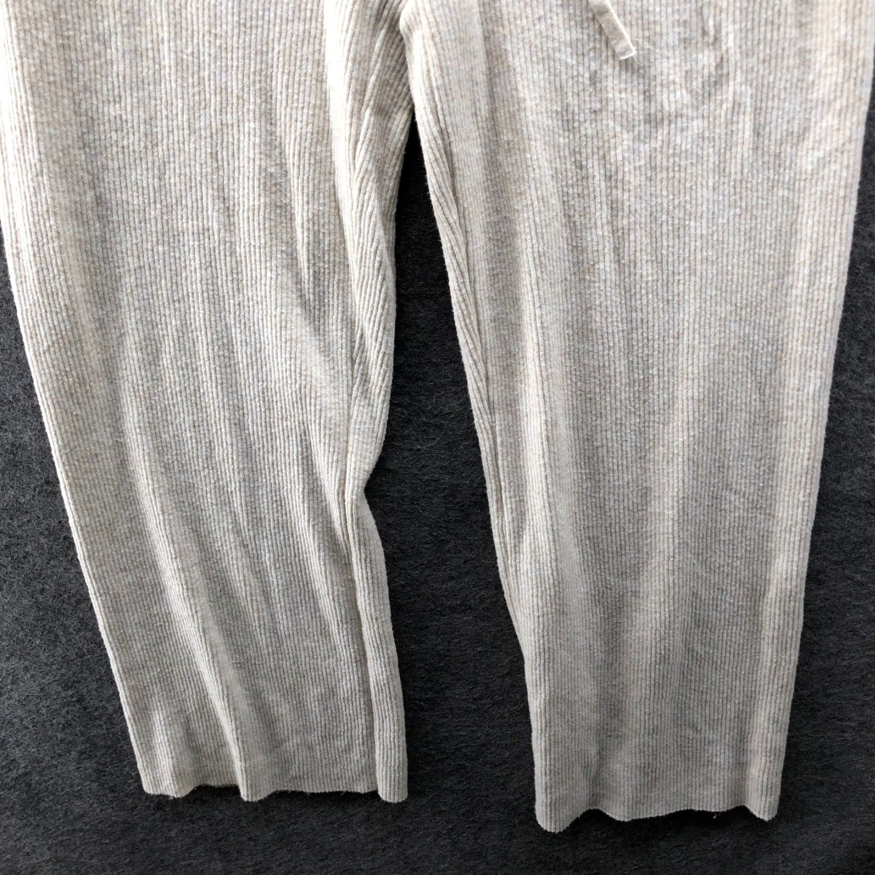Lou & Grey Uniqlo Wide-Leg Knit Sweater Pants Womens XS Beige Stretch Pockets Comfort Elastic Waist Fall Winter Spring Size S / US 4 / IT 40 - 4 Thumbnail