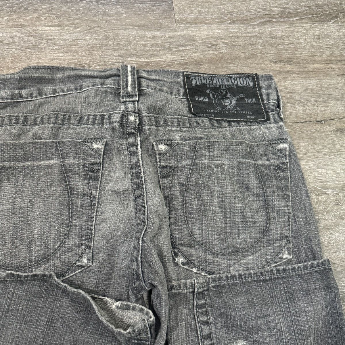 Japanese Brand × True Religion × Vintage Vintage Y2K True Religion faded distressed jeans Size US 34 / EU 50 - 3 Thumbnail