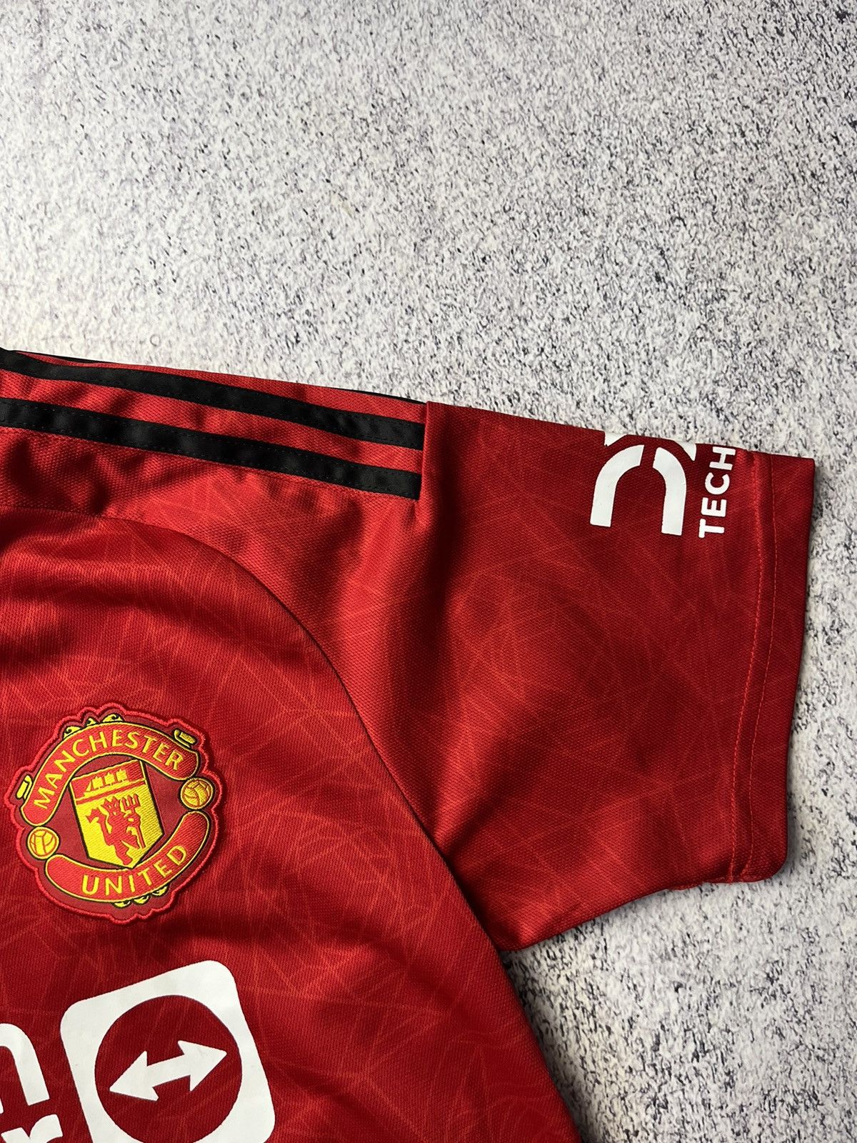 Vintage Manchester United 2023-2024 Authentic Home Shirt Size US M / EU 48-50 / 2 - 11 Thumbnail