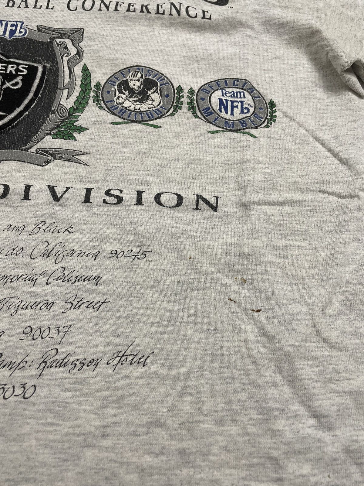 Nutmeg Vintage Raider Football Team NFL T-shirt Promo Size US L / EU 52-54 / 3 - 5 Thumbnail