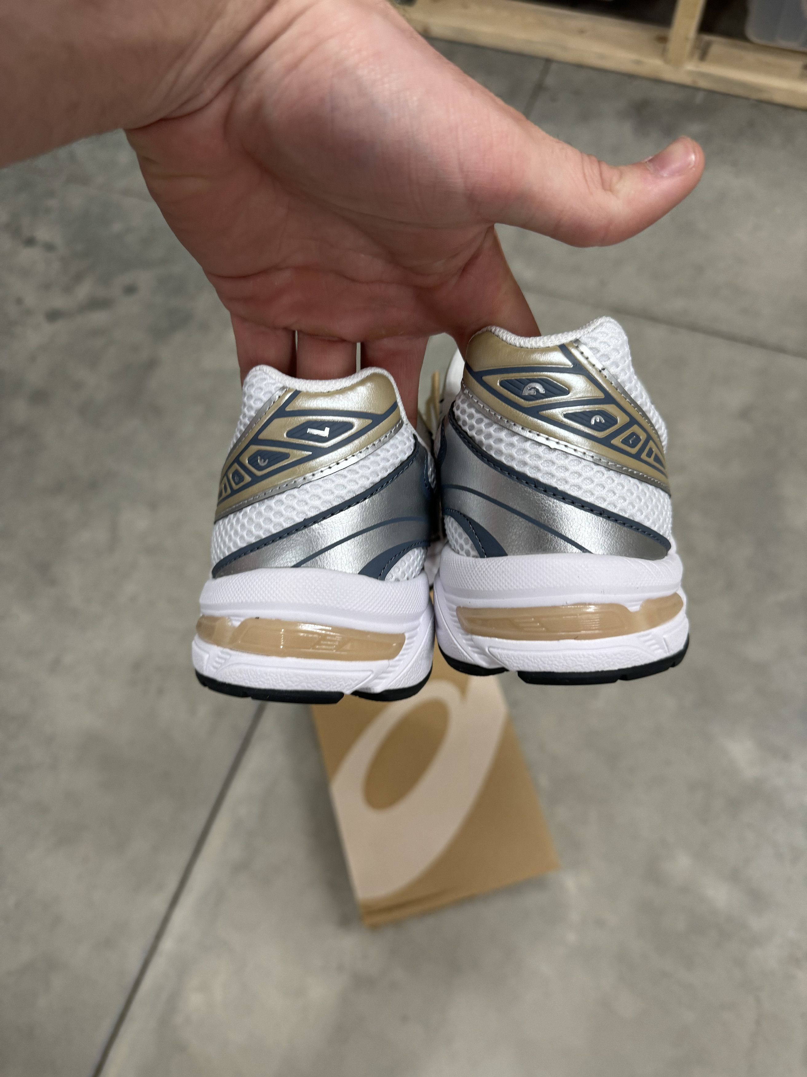 Asics Asics GEL-1130 White Wood Crepe Size US 7.5 / EU 40-41 - 3 Thumbnail