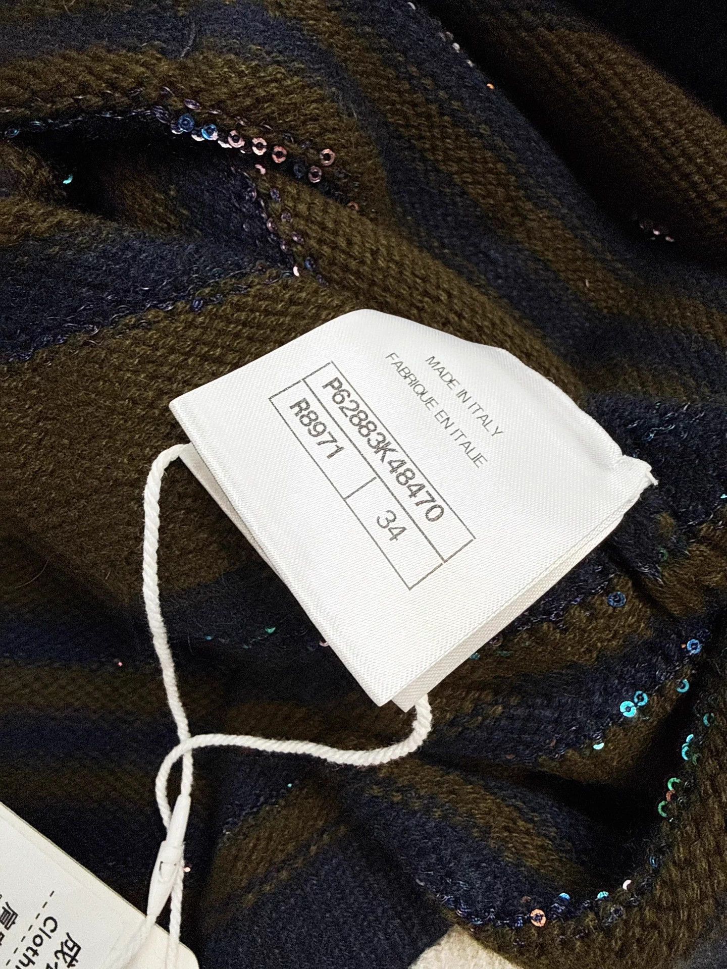 Chanel Chanel 20C Station Teal Sequin Stripe Vneck Knit Jacket 34 Size XS / US 0-2 / IT 36-38 - 7 Thumbnail