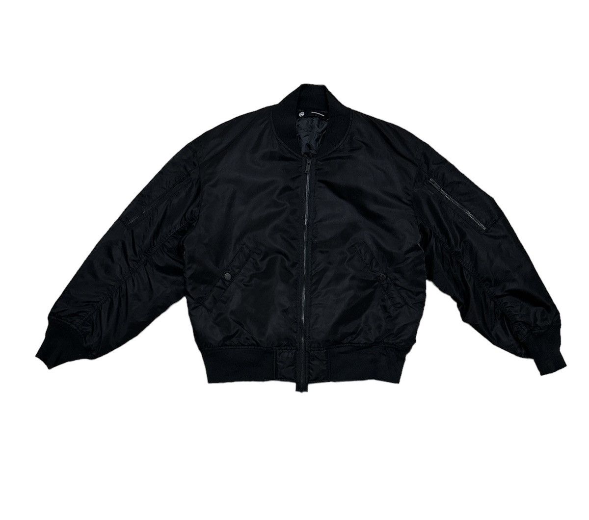 Undercover Undercover X GU Freedomnoise MA-1 Bomber Jacket Design 