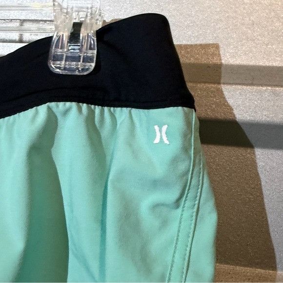 Hurley Hurley Phantom Women's Aqua and Black Athletic Shorts Size 28" / US 6 / IT 42 - 2 Thumbnail