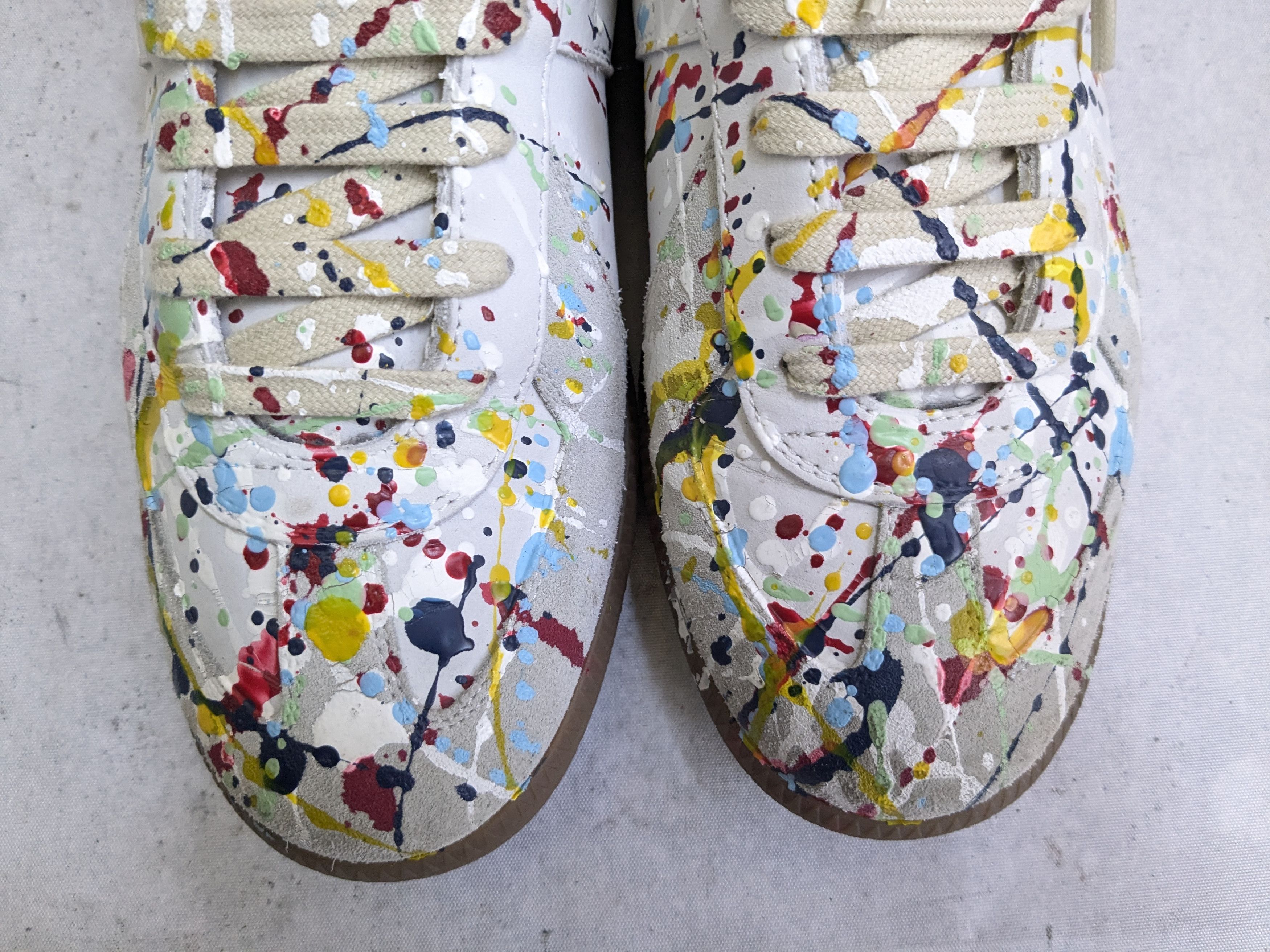 Maison Margiela Maison Margiela Replica GAT Paint Splatter 8 41 Low Tops Gum Size US 8 / EU 41 - 2 Thumbnail
