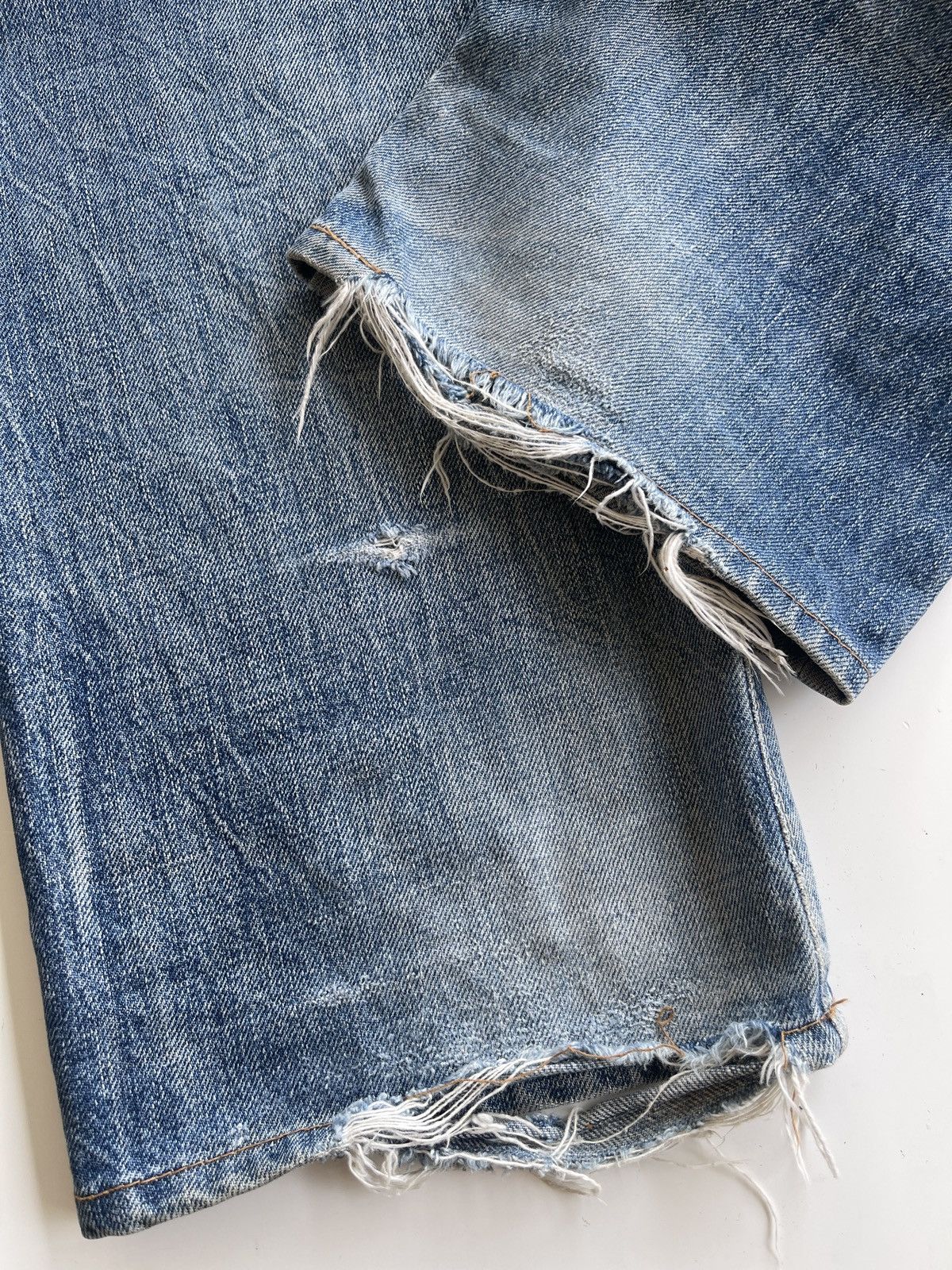 Japanese Brand Vintage Japanese Distressed Buckleback Selvedge Jeans Size US 30 / EU 46 - 11 Thumbnail