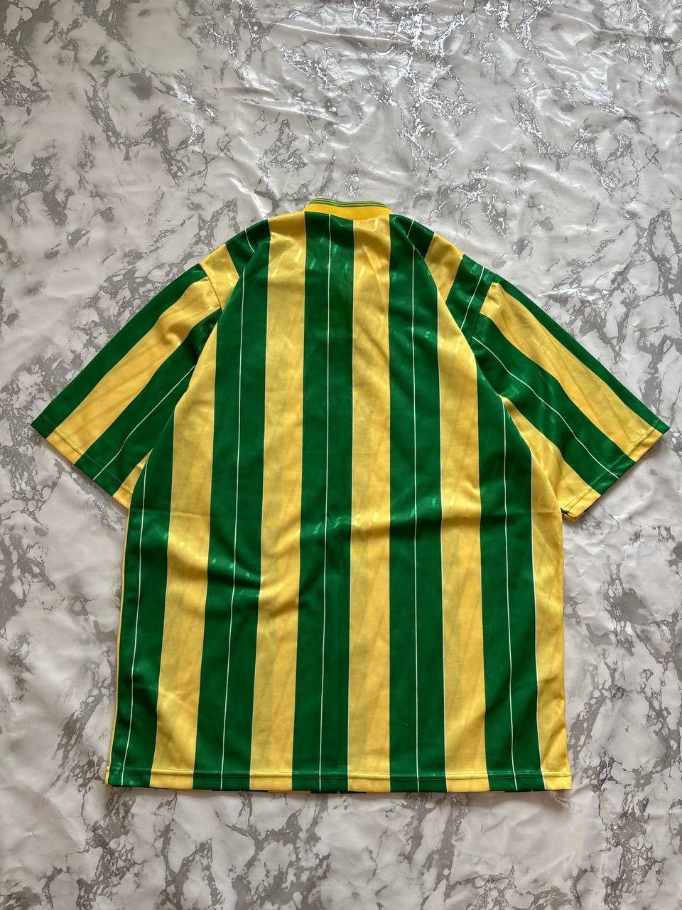 Umbro Newcastle United 1988-1990 Soccer Jersey Size US M / EU 48-50 / 2 - 13 Thumbnail