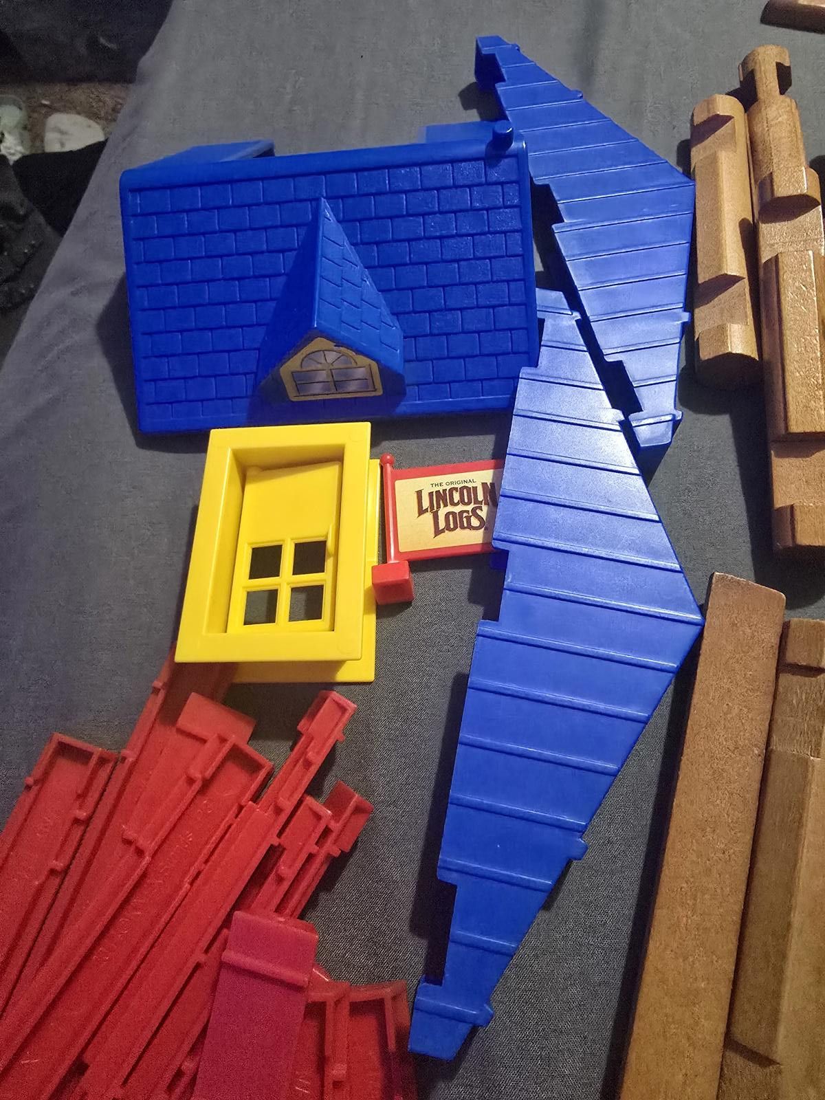 Other Lincoln Logs On The Trail Building Set with 150 + misc logs Size ONE SIZE - 4 Thumbnail