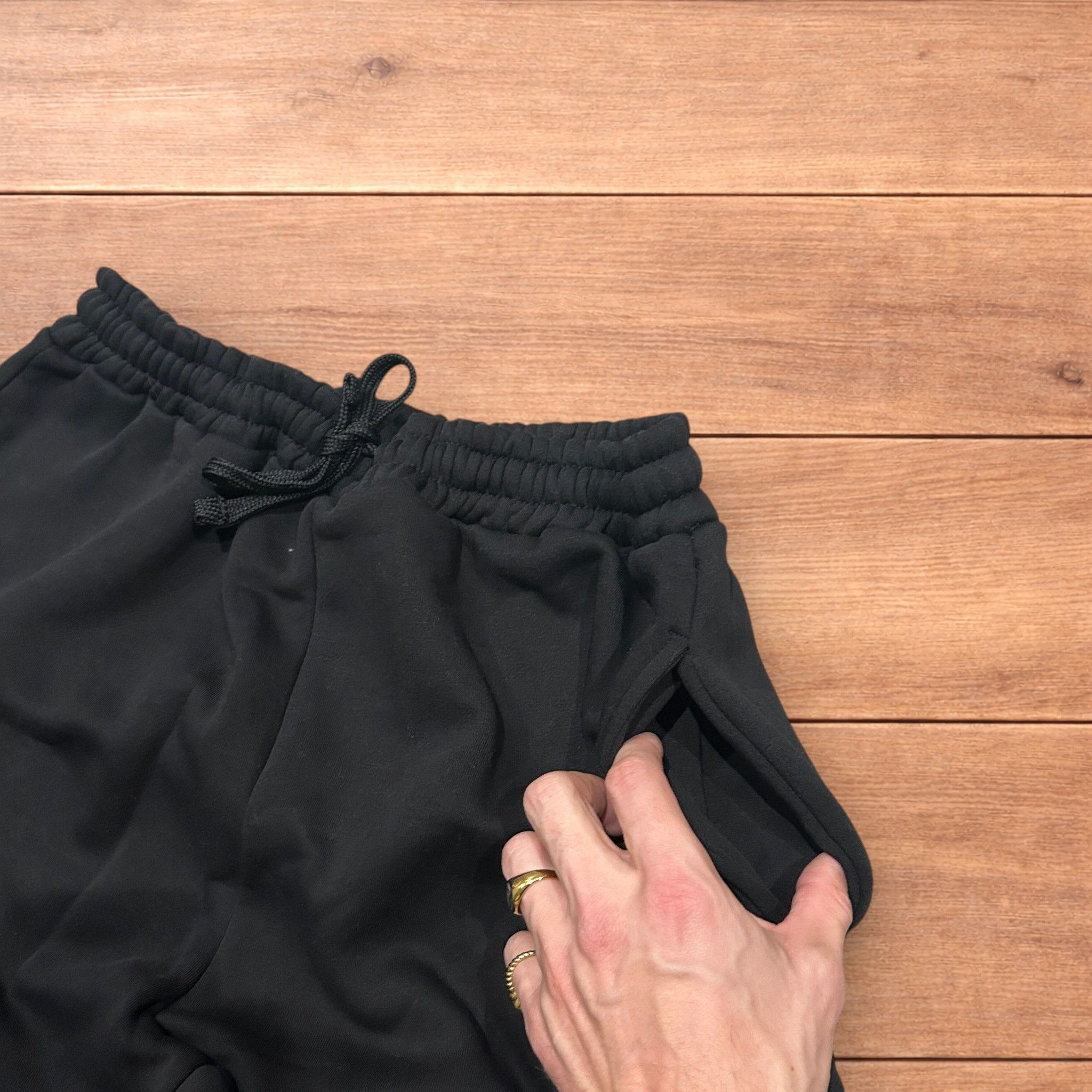 Japanese Brand Super baggy wide leg Korean joggers in black. Size US 34 / EU 50 - 3 Thumbnail