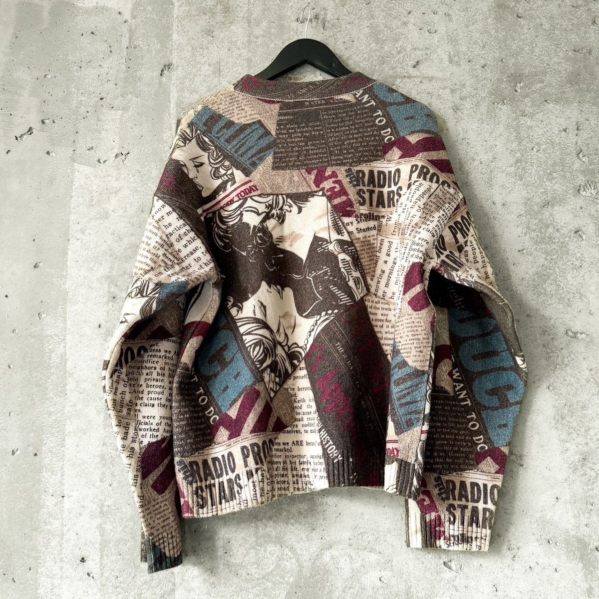 Moschino Moschino Couture Newspaper Print Virgin Wool Knit Sweater Size US M / EU 48-50 / 2 - 2 Thumbnail