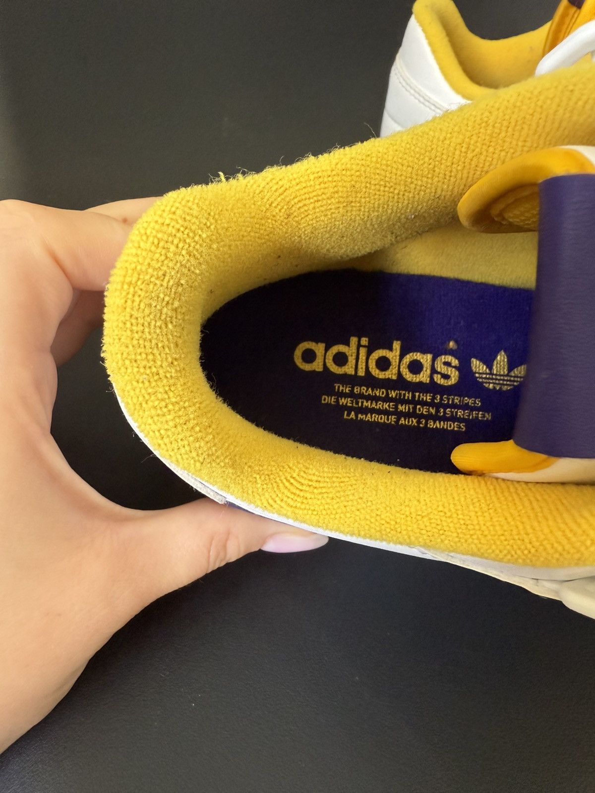 Adidas Adidas forum lakers Size US 8 / EU 41 - 5 Thumbnail