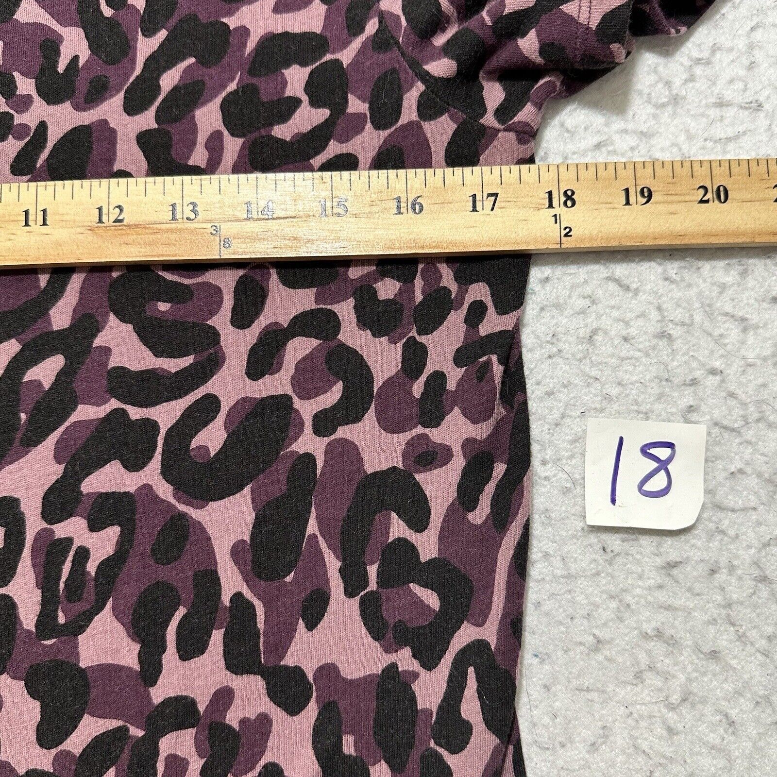 Victoria's Secret Victoria's Secret XS Pink Leopard Sleepwear Top Shirt Size XS / US 0-2 / IT 36-38 - 8 Thumbnail
