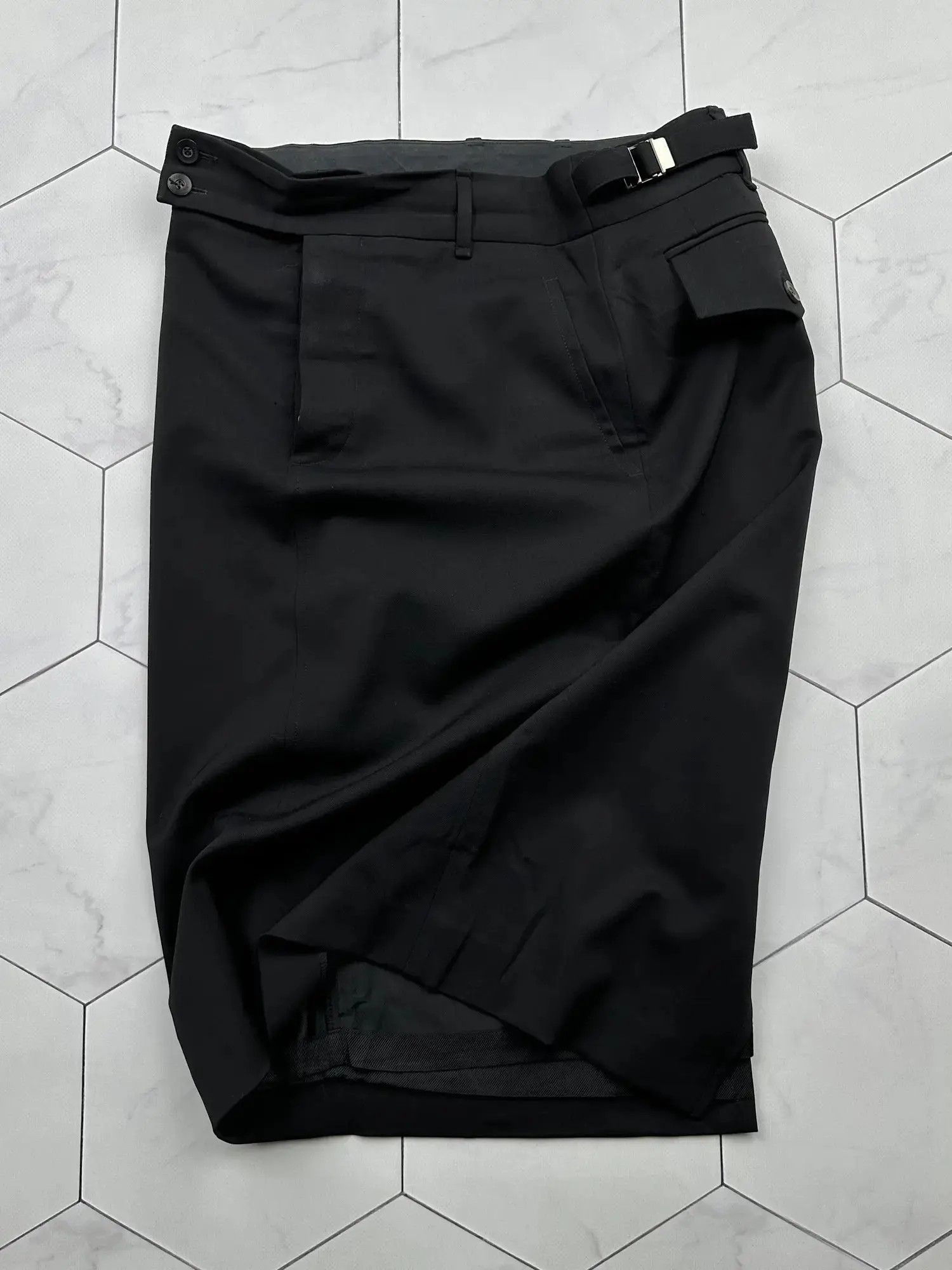 image of Archival Clothing x Gucci Vintage Bondage Skirt in Black, Women's (Size 28)