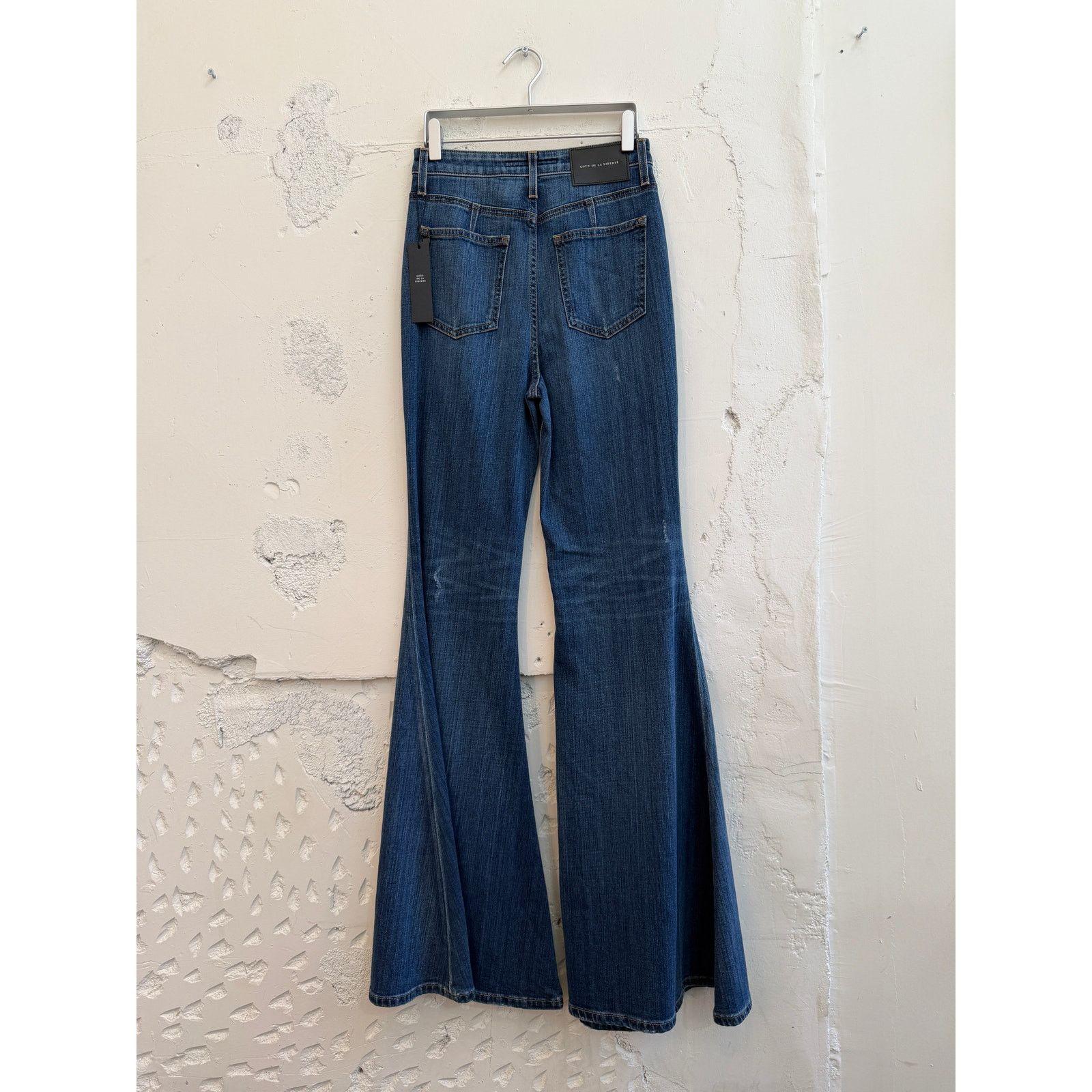 Cout de la Liberte Cout De La Liberte Heidi Super High Rise Supper Bell Jeans Size 28" / US 6 / IT 42 - 2 Thumbnail