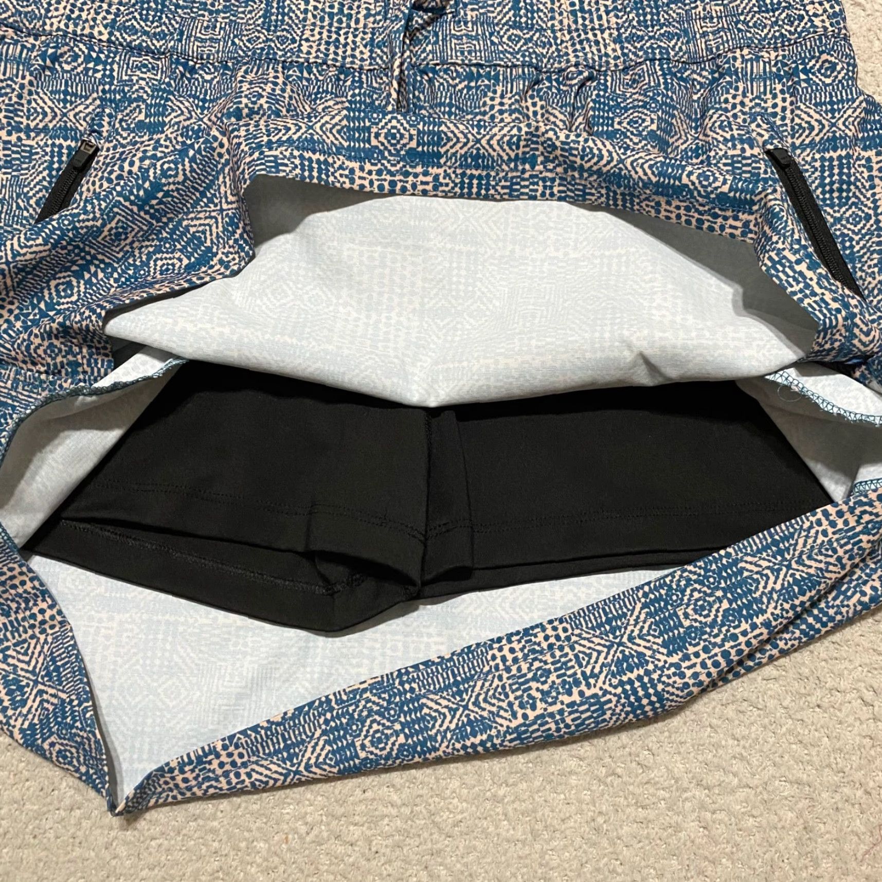 KAVU Kavu Skort Womens XL Blue Geometric Pockets Beach Mini Short Shirt Skort Womens XL Blue Geometric Pockets Beach 90s Size 40" / US 18 - 4 Thumbnail