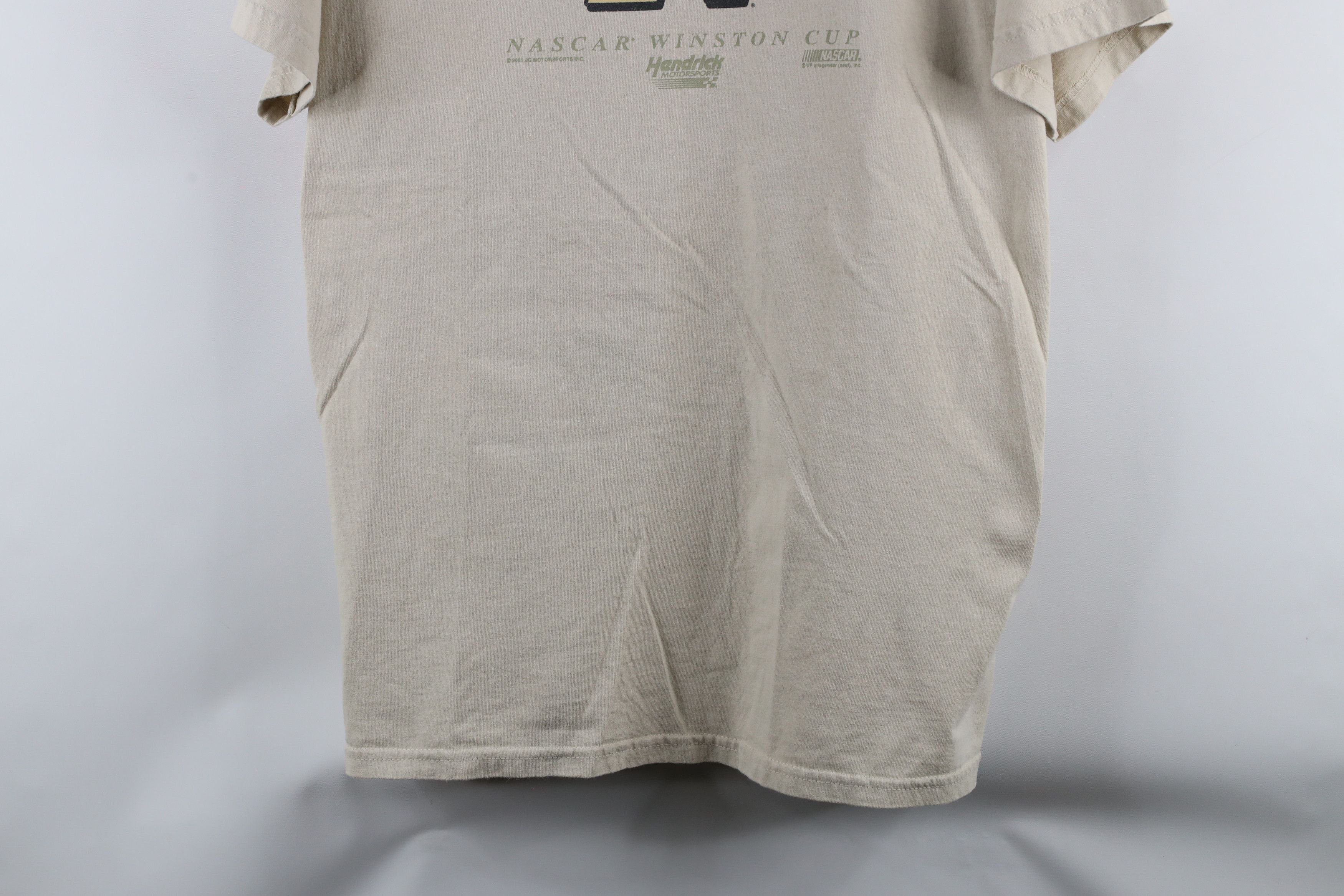 Vintage Vintage Y2K 2001 NASCAR Spell Out Jeff Gordon Racing T-Shirt Size US L / EU 52-54 / 3 - 3 Thumbnail