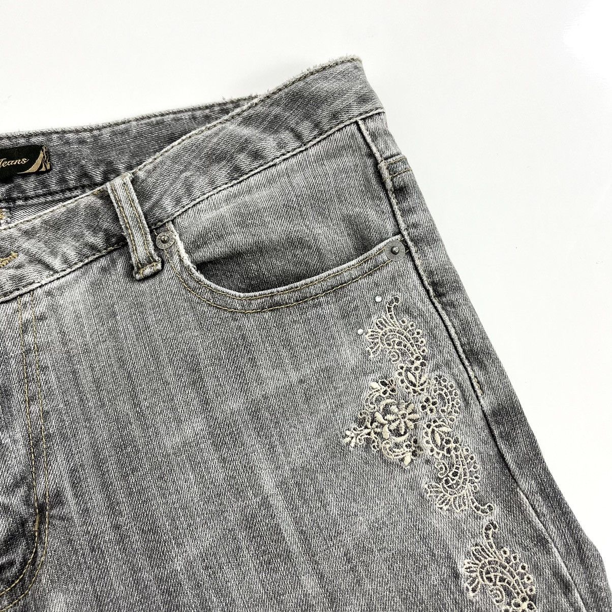 If Six Was Nine × Japanese Brand × Le Grande Bleu (L.G.B.) Crazy Oririn Jeans Flared Jeans Bootcut Studded Y2K Pants Size 32" / US 10 / IT 46 - 10 Thumbnail
