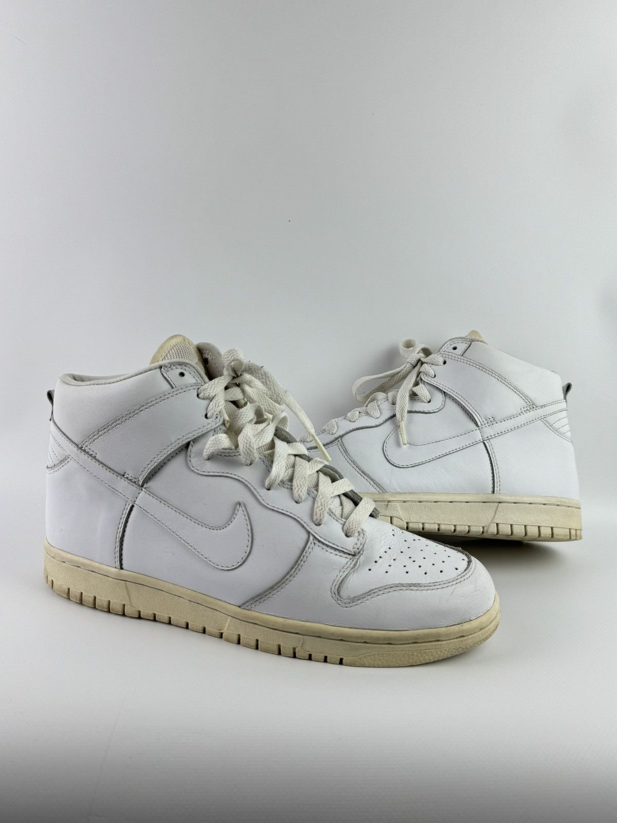 Nike Vintage 2005 Nike Dunk High White US8 Size US 8 / EU 41 - 4 Thumbnail