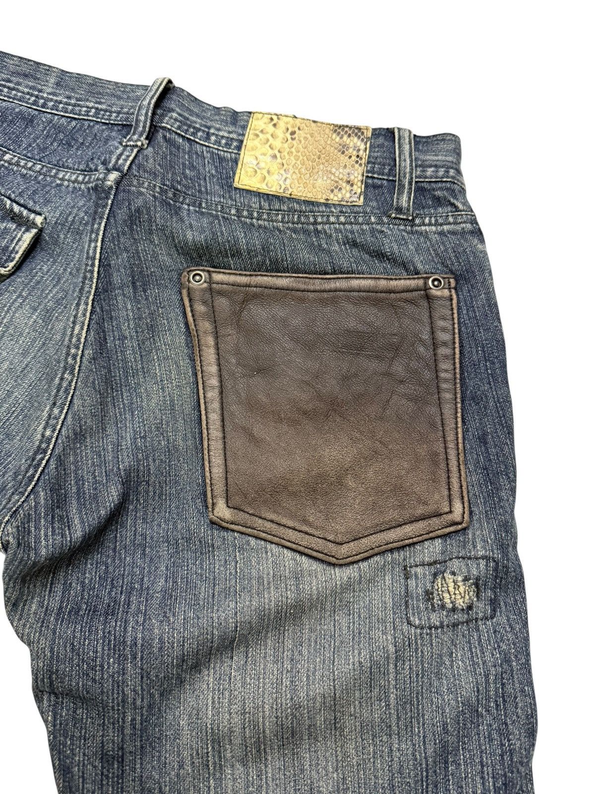 Le Grande Bleu (L.G.B.) Flared Jeans Rupert Difference Distressed Rare Design Denim Size US 30 / EU 46 - 23 Thumbnail