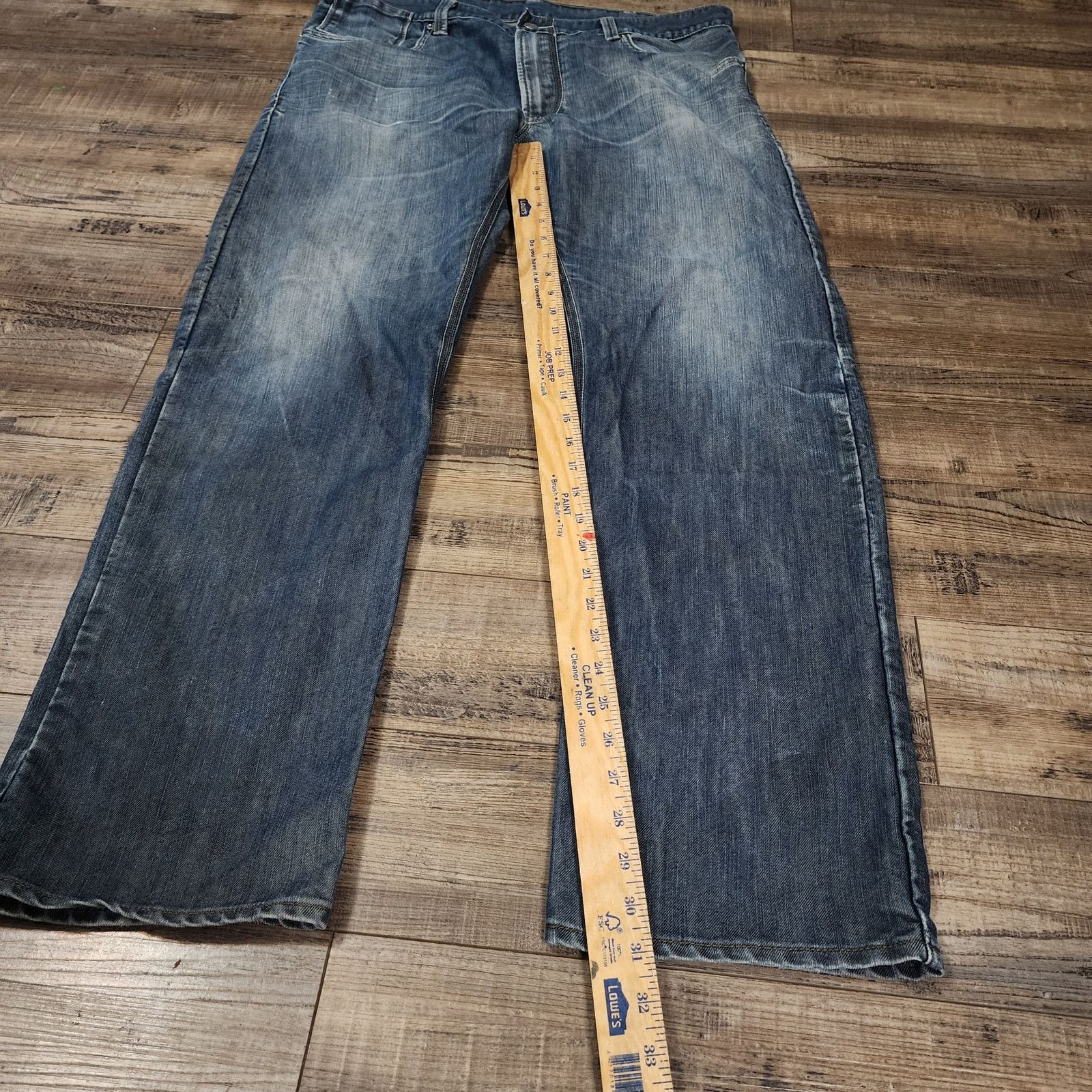 Levi's Levis 514 size 38x32 straight Pre-owned good condition 2287 Size US 38 / EU 54 - 3 Thumbnail