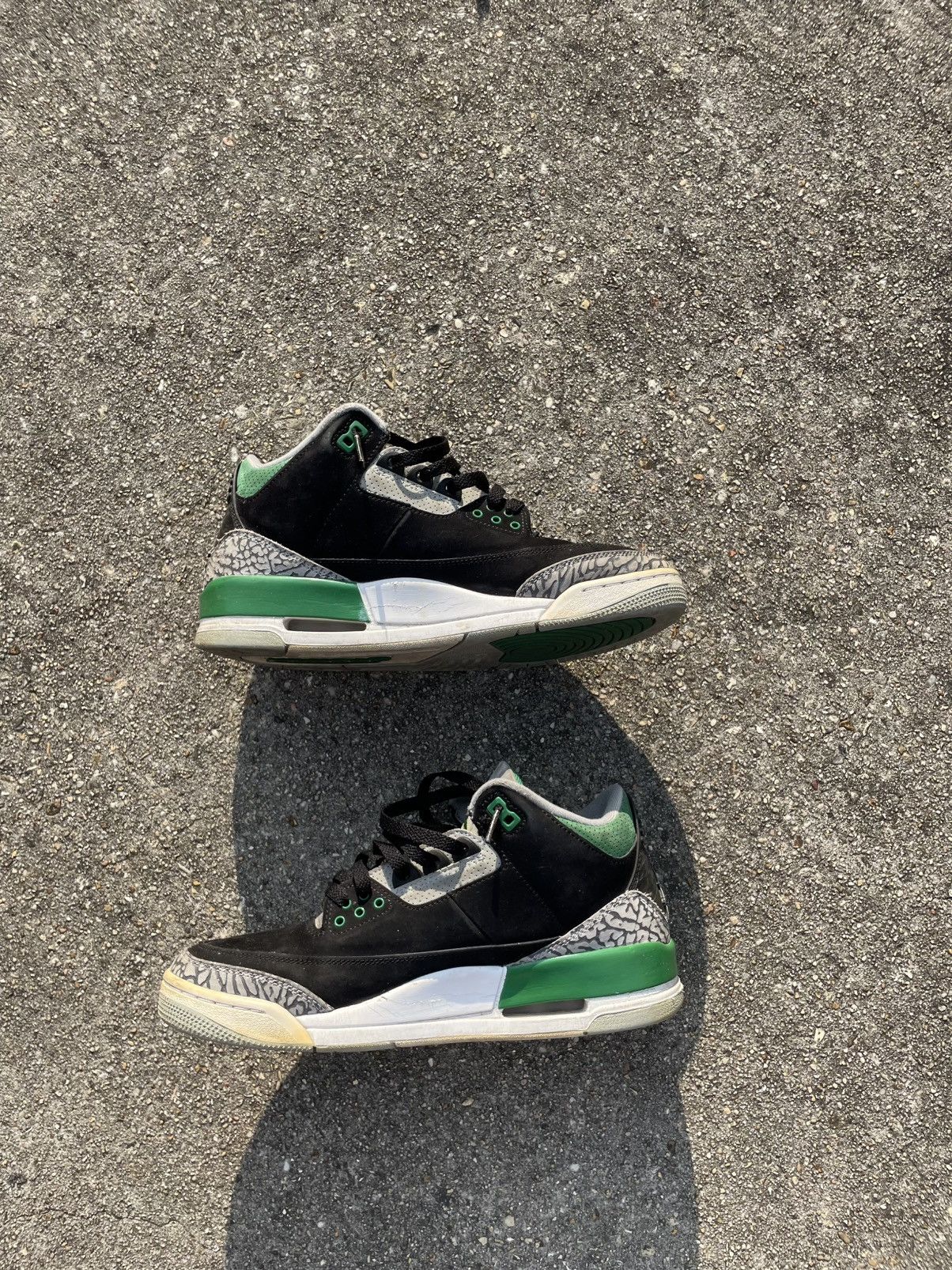 Other Jordan 3s Size US 8.5 / EU 41-42 - 2 Thumbnail