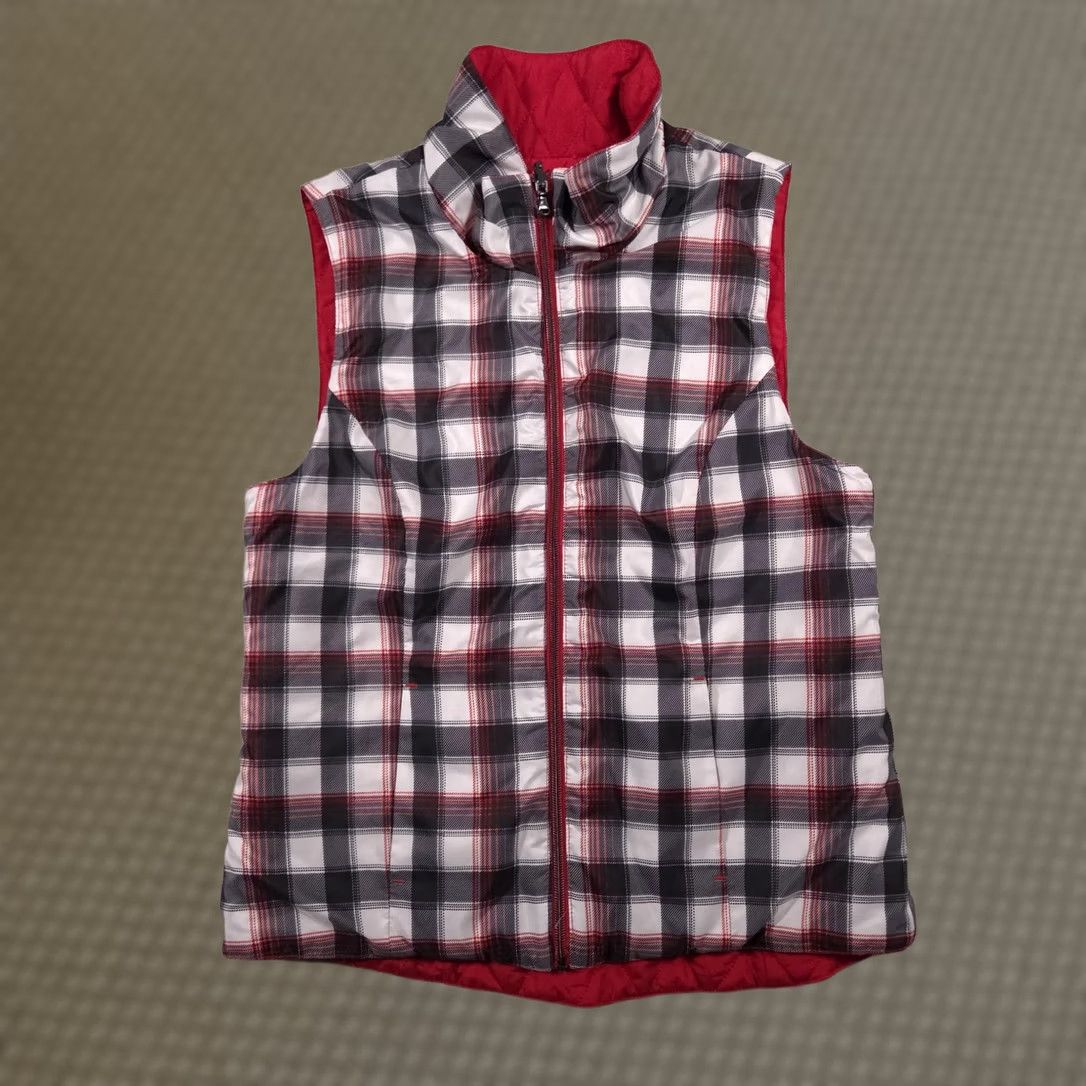 Vintage VINTAGE? No. Christopher & Banks Vest Womens Petite Small Red Plaid Reversible Quilted Puffer Size S / US 4 / IT 40 - 1 Thumbnail