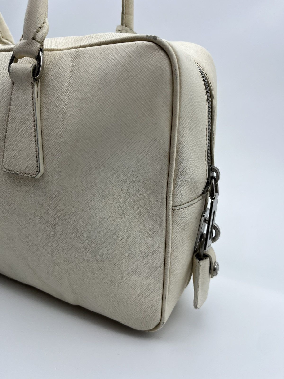 Prada Authentic PRADA Saffiano Hand Bag Size ONE SIZE - 6 Thumbnail