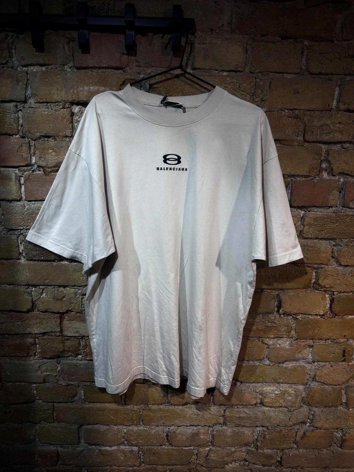 Balenciaga balenciaga unity logo tshirt Size US XL / EU 56 / 4 - 1 Thumbnail