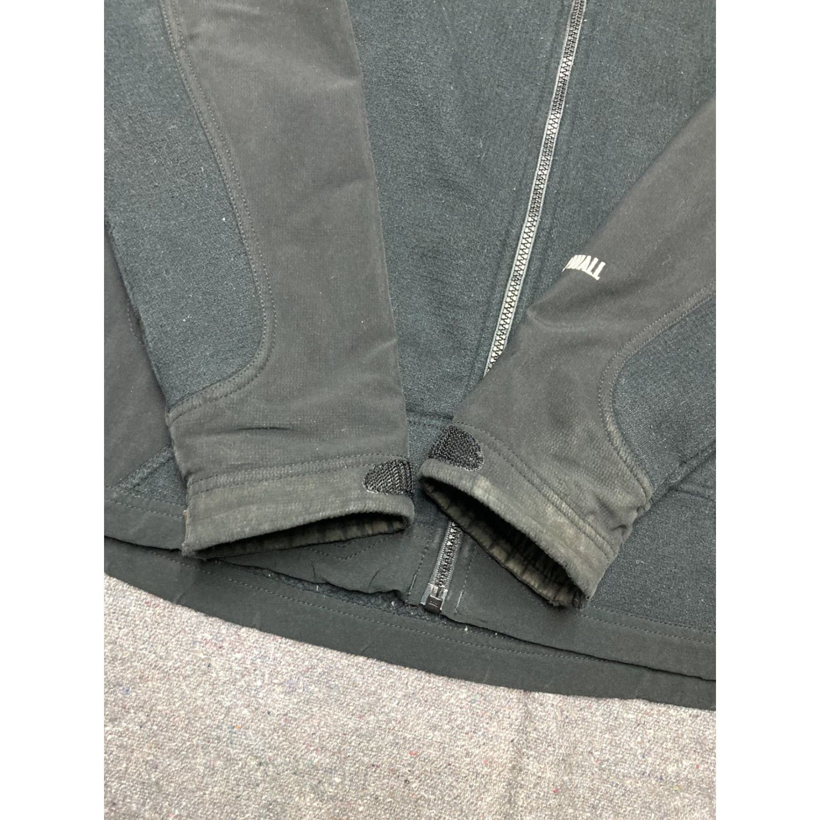 The North Face The North Face Windwall Jacket Black Full Zip Lined Gridded Fleece Sherpa Medium Mens M Black Windwall Jacket Size US M / EU 48-50 / 2 - 4 Thumbnail