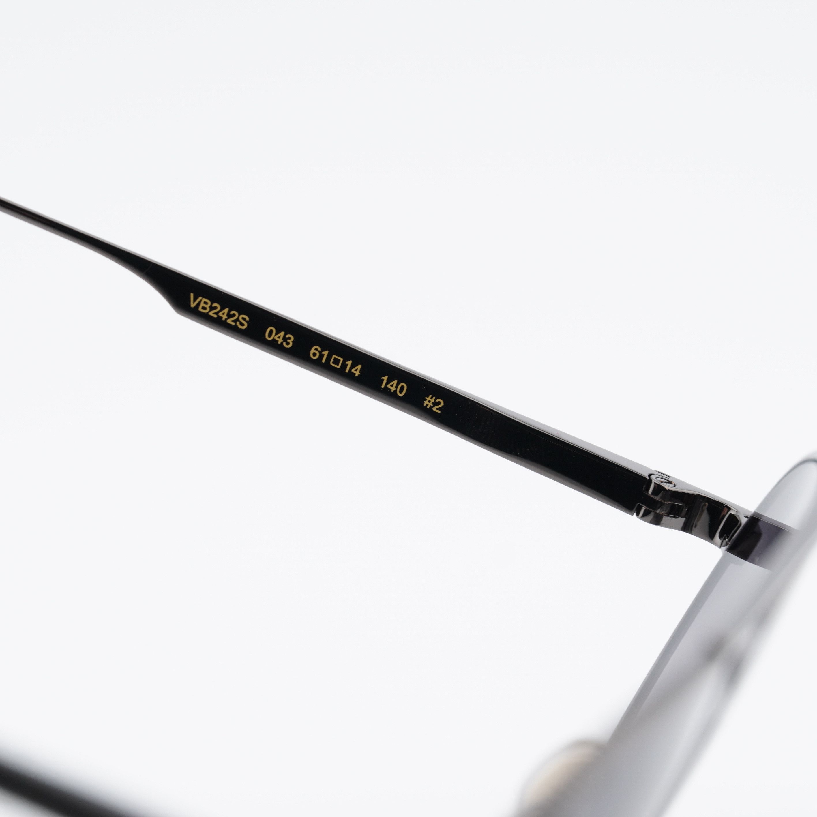 Victoria Beckham Victoria Beckham VB242S 043 Sunglasses Gunmetal Aviator Size ONE SIZE - 8 Thumbnail