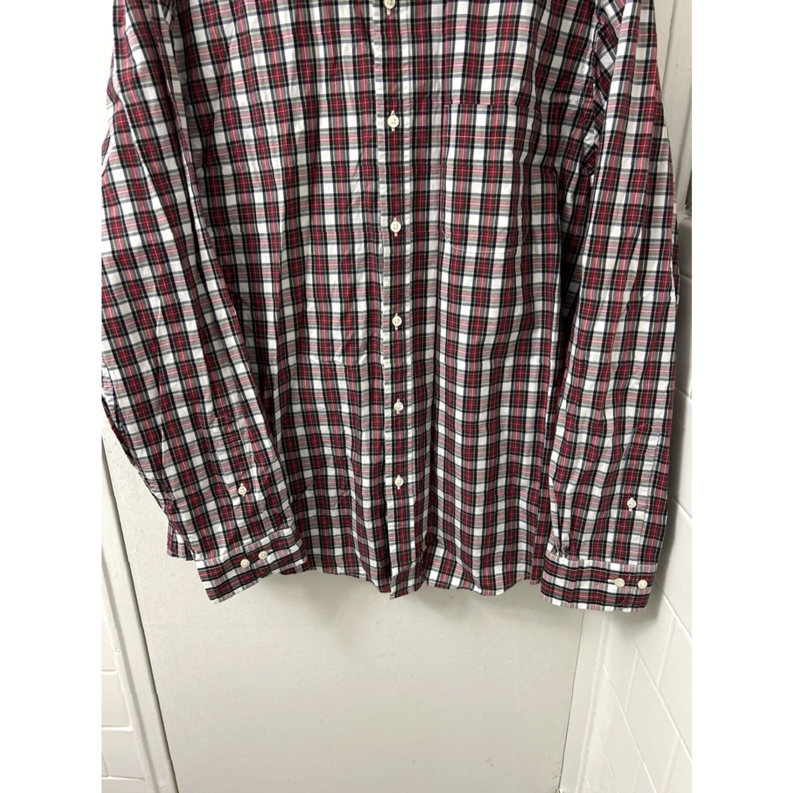 Brooks Brothers Brooks Brothers Shirt Mens L Red White Oxford Plaid Button Down Pocket L/S Size US L / EU 52-54 / 3 - 3 Thumbnail