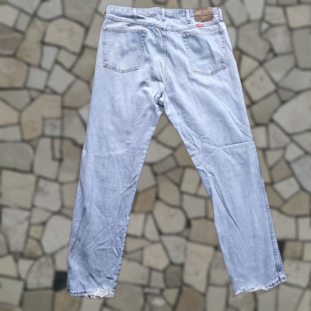 Wrangler Wrangler Jeans Men's Regular Fit W36 x L32 Light Blue Denim Distressed Jea ns Size US 32 / EU 48 - 1 Thumbnail