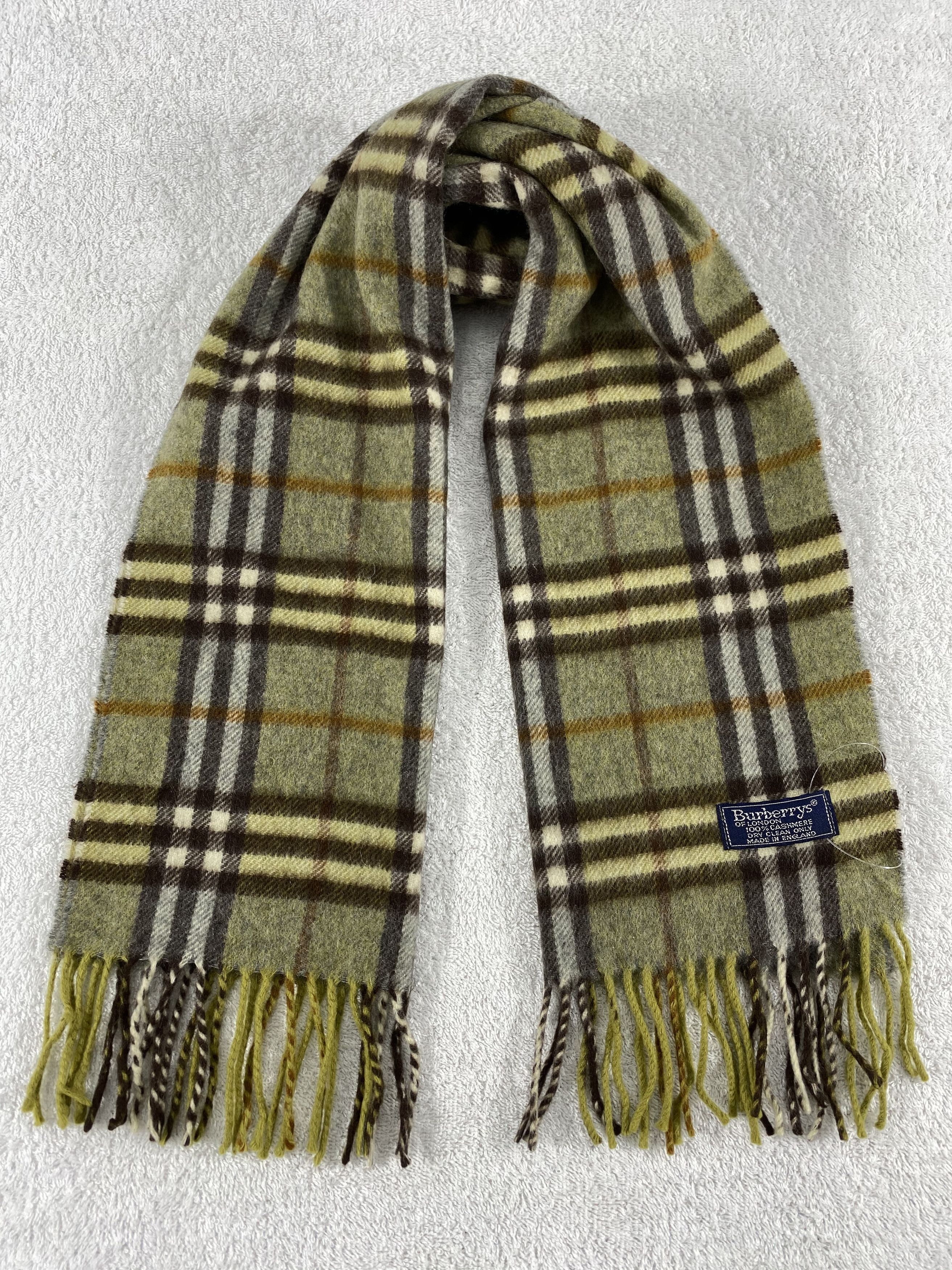 Burberry Vintage Burberry Scarf/Muffler/Neckwear MF609 Size ONE SIZE - 1 Thumbnail