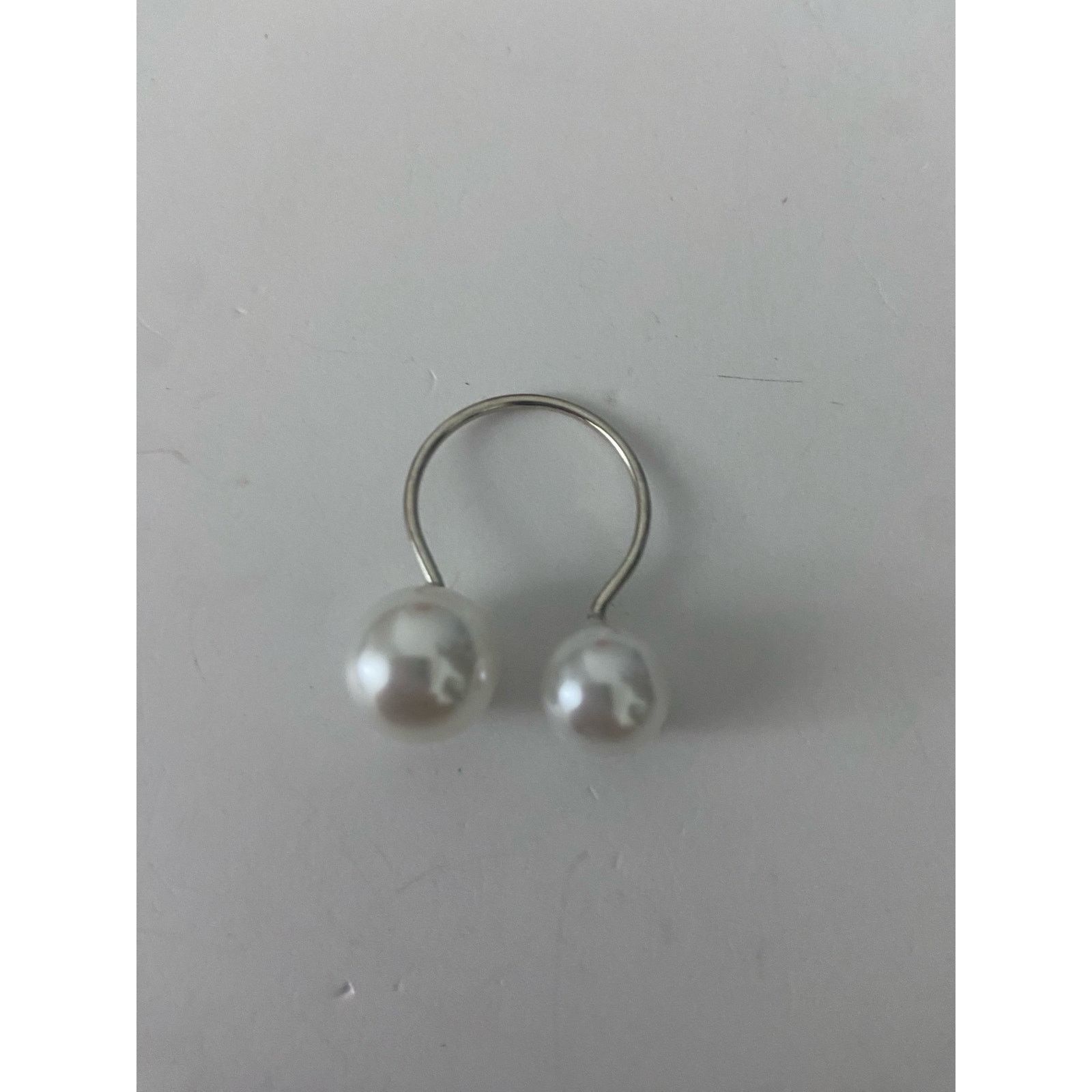 Other faux pearl ring size 8 silver tone Size ONE SIZE - 1 Thumbnail