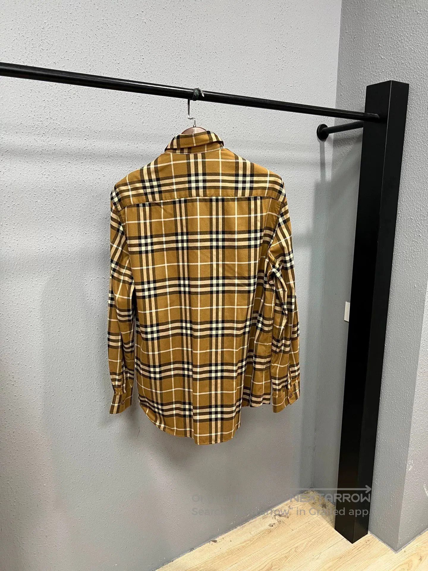 Burberry burberry plaid long sleeve shirt in xl. Size US XL / EU 56 / 4 - 2 Thumbnail