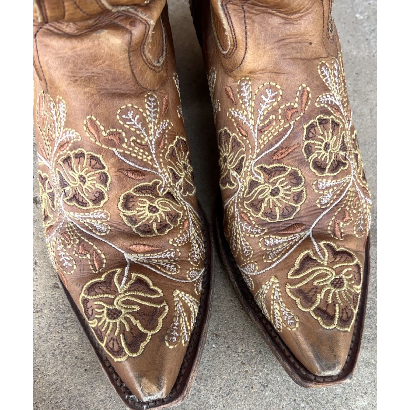 Vintage VINTAGE Macie Bean Bent Western Boots Women Brown Leather Floral Embroidered 8.5 Shoes/Boots Size US 9 / IT 39 - 3 Thumbnail