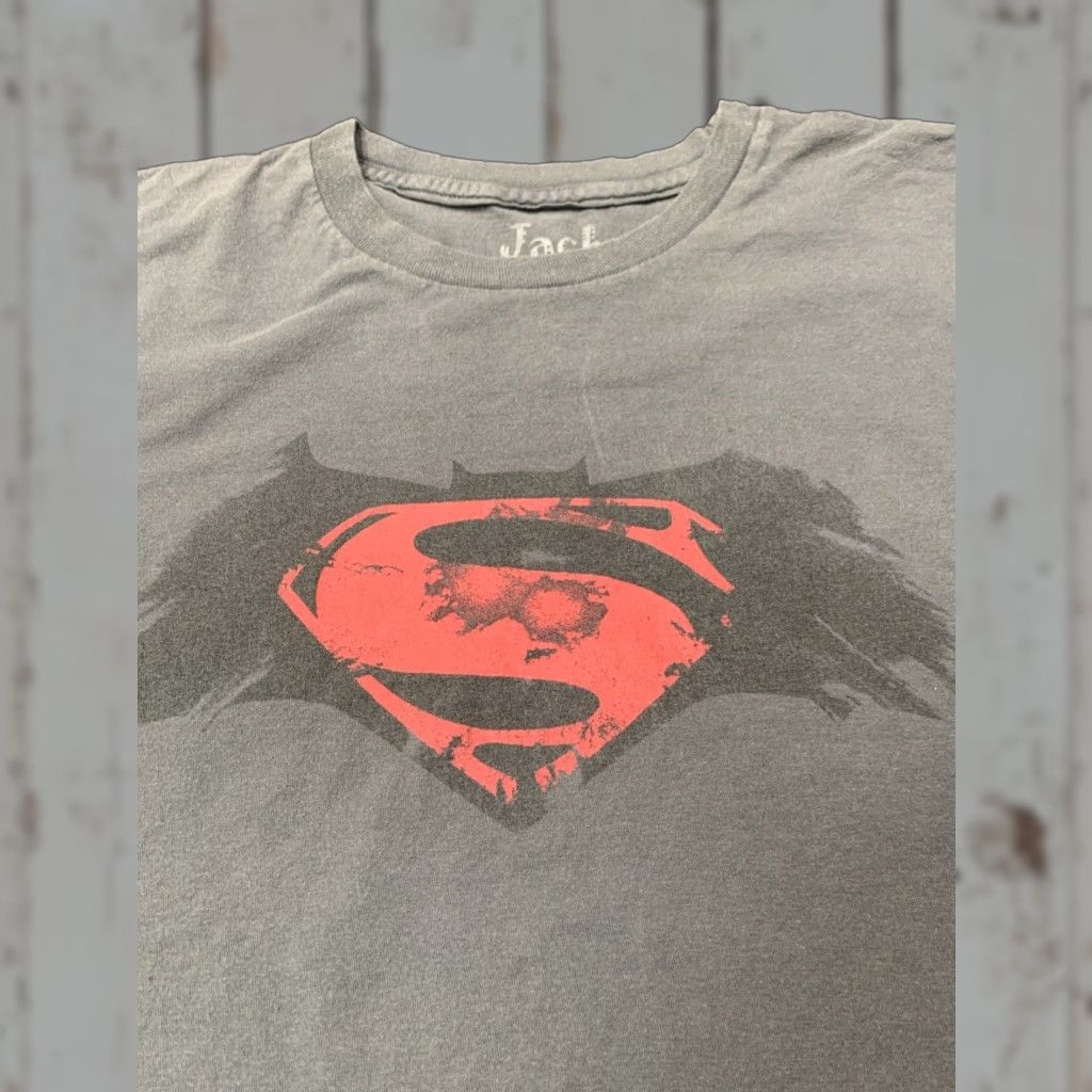 Vintage VINTAGE Batman Superman T-Shirt XL Men Gray Superhero Graphic Casual Size US XL / EU 56 / 4 - 1 Thumbnail