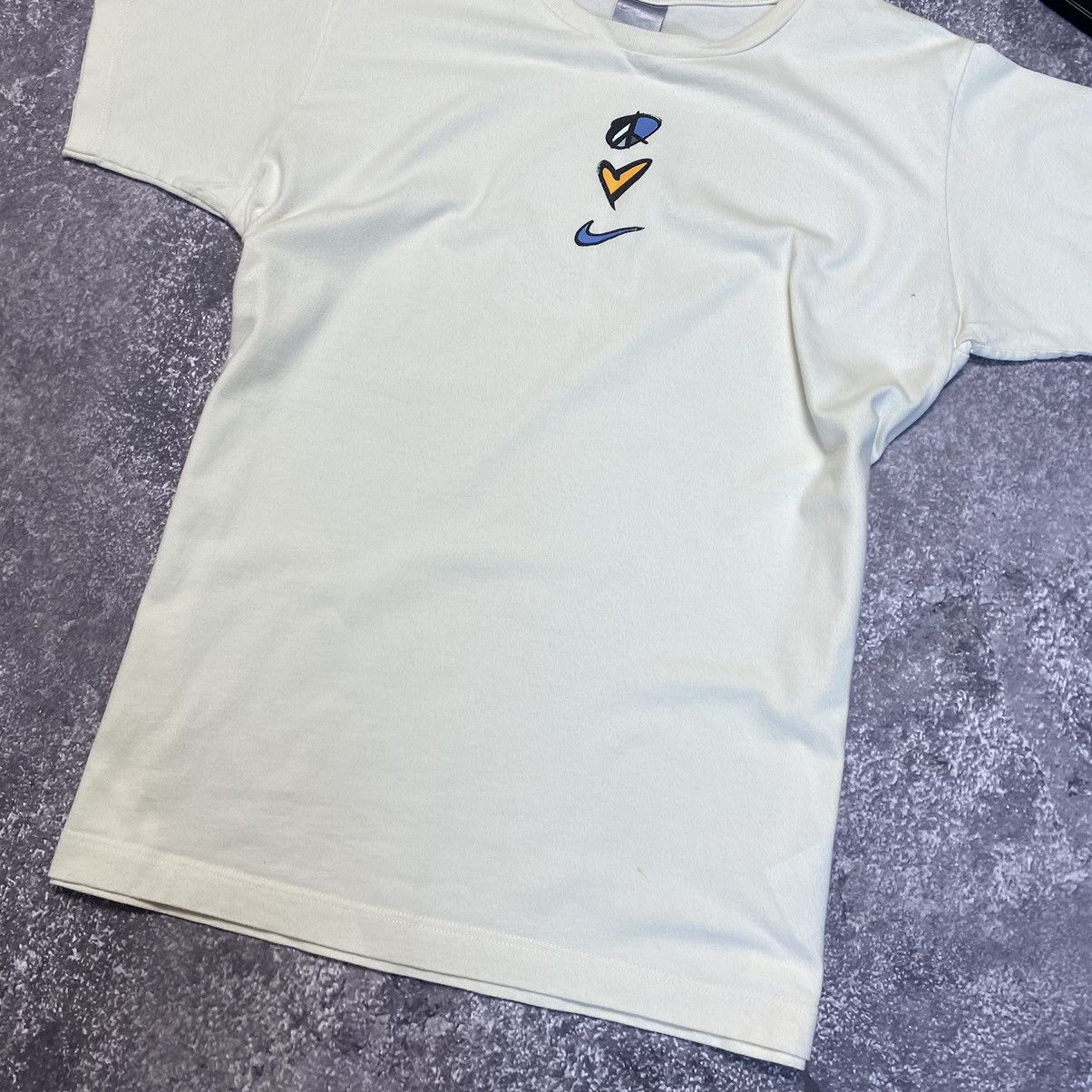 Vintage Vintage Nike Centre Y2K Logo designer rare 90’s tee Size L / US 10 / IT 46 - 9 Thumbnail
