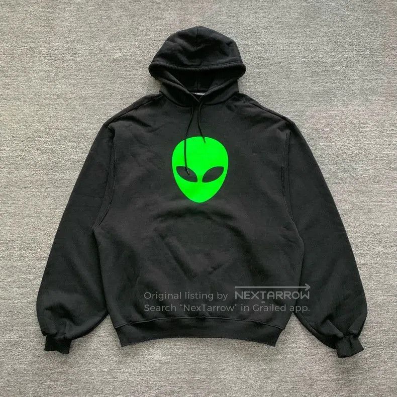 Balenciaga Balenciaga Black Alien Print Hoodie. Size US XXS / EU 40 - 1 Thumbnail