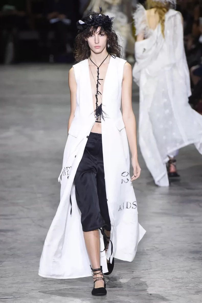 Ann Demeulemeester ANN DEMEULEMEESTER size 36 SS18 show gown blous Size US S / EU 44-46 / 1 - 5 Thumbnail