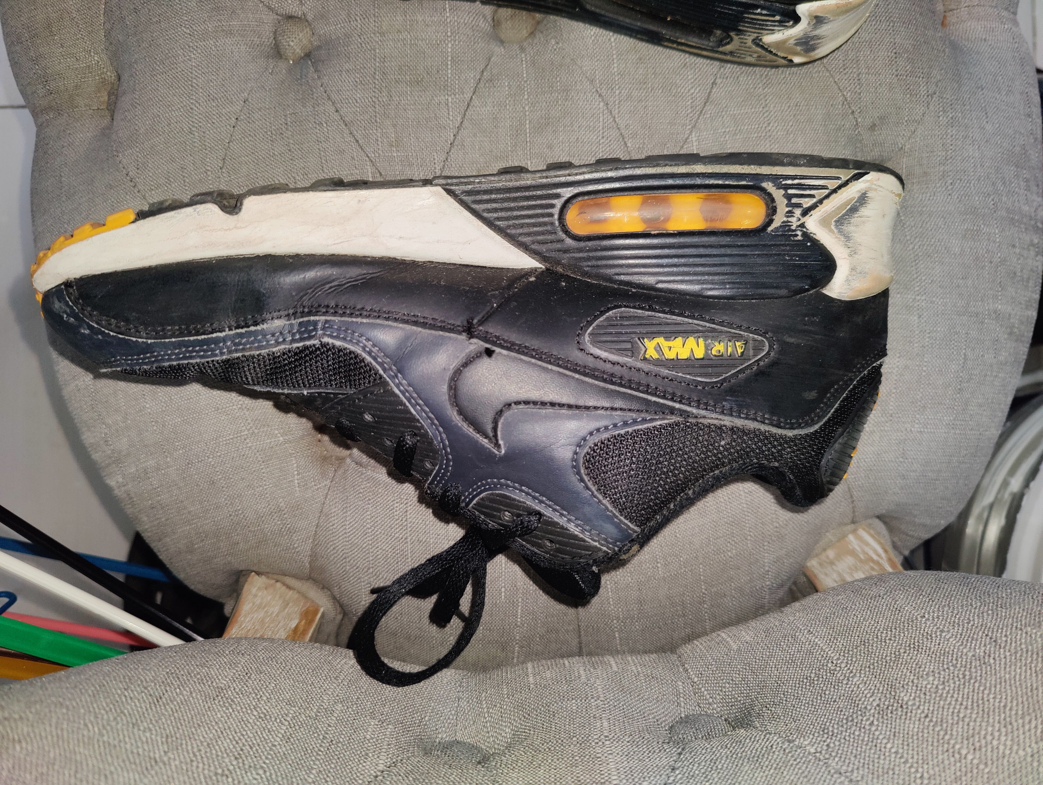 Nike Nike Air Max 90 Size US 10.5 / EU 43-44 - 5 Thumbnail
