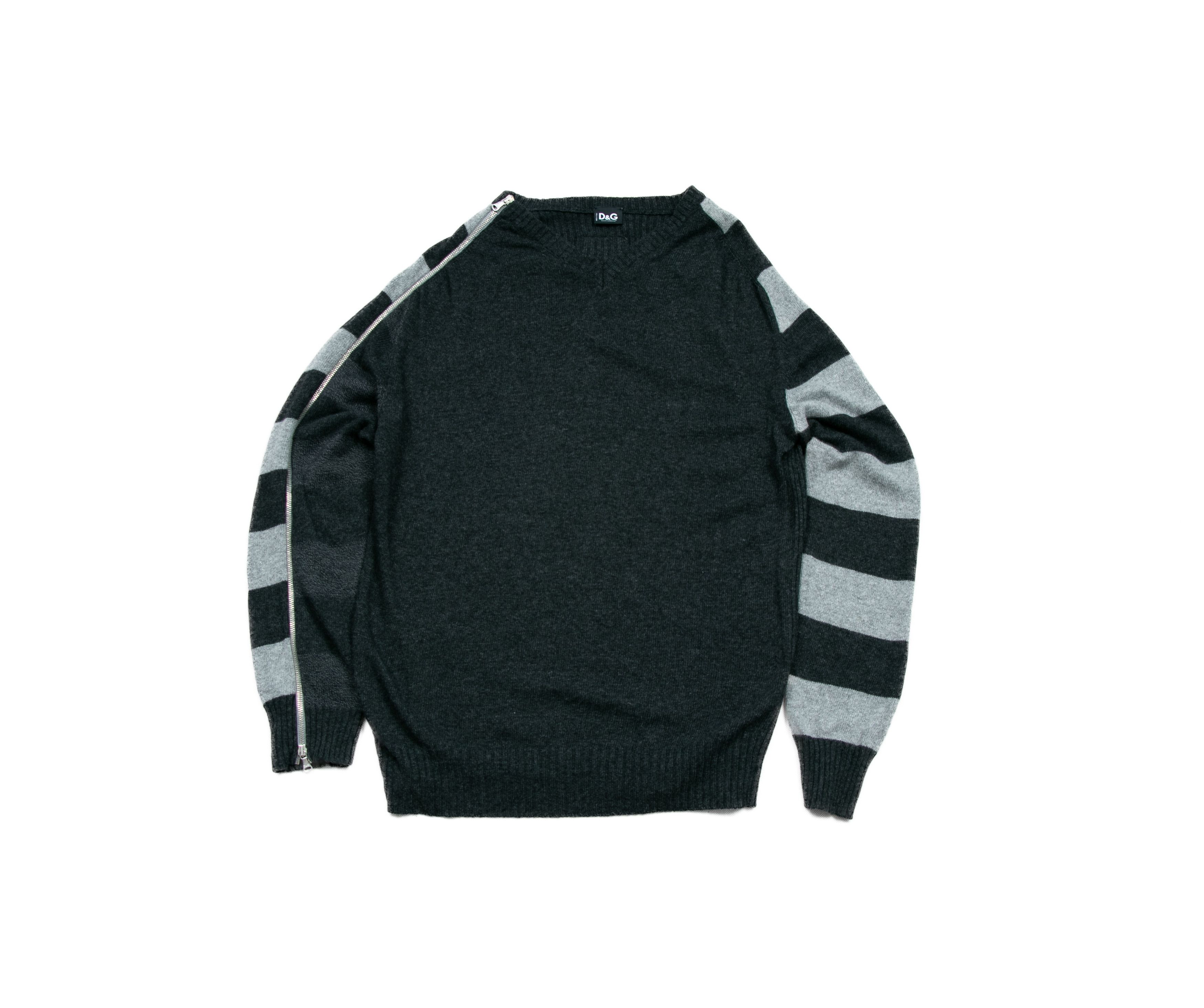 image of Vintage Y2K Dolce&gabbana Zipper Sleeve Sweater Striped XL in Grey, Men's